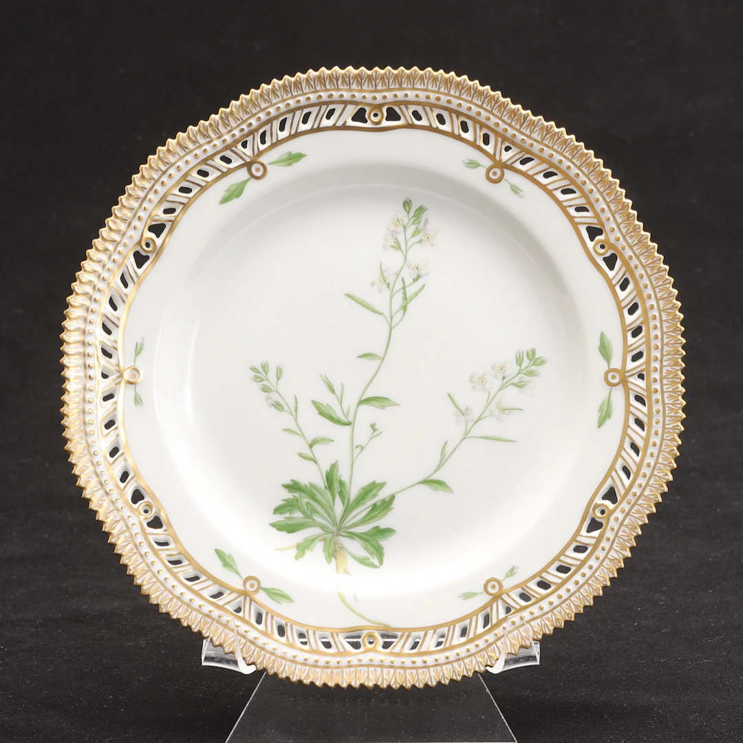 TALLRIK, porslin, Flora Danica, Royal Copenhagen.