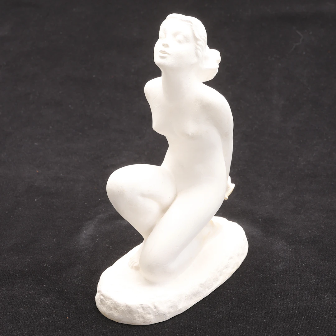 CARIN NILSON. Skulptur, gibs, signerad.
