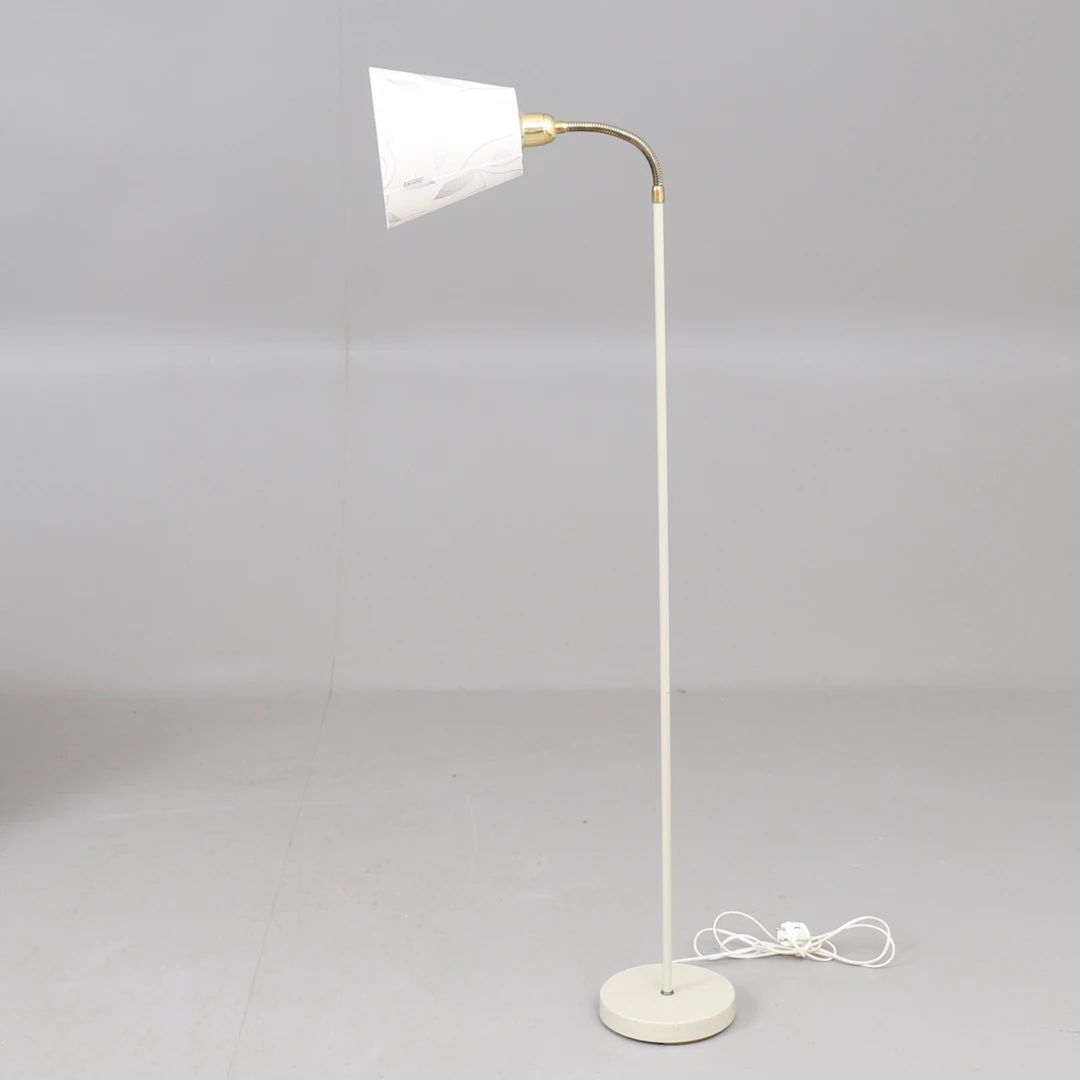 GOLVLAMPA, metall, 1900-tal.