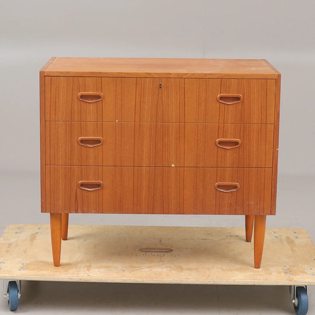 BYRÅ, teak, 1960-tal.