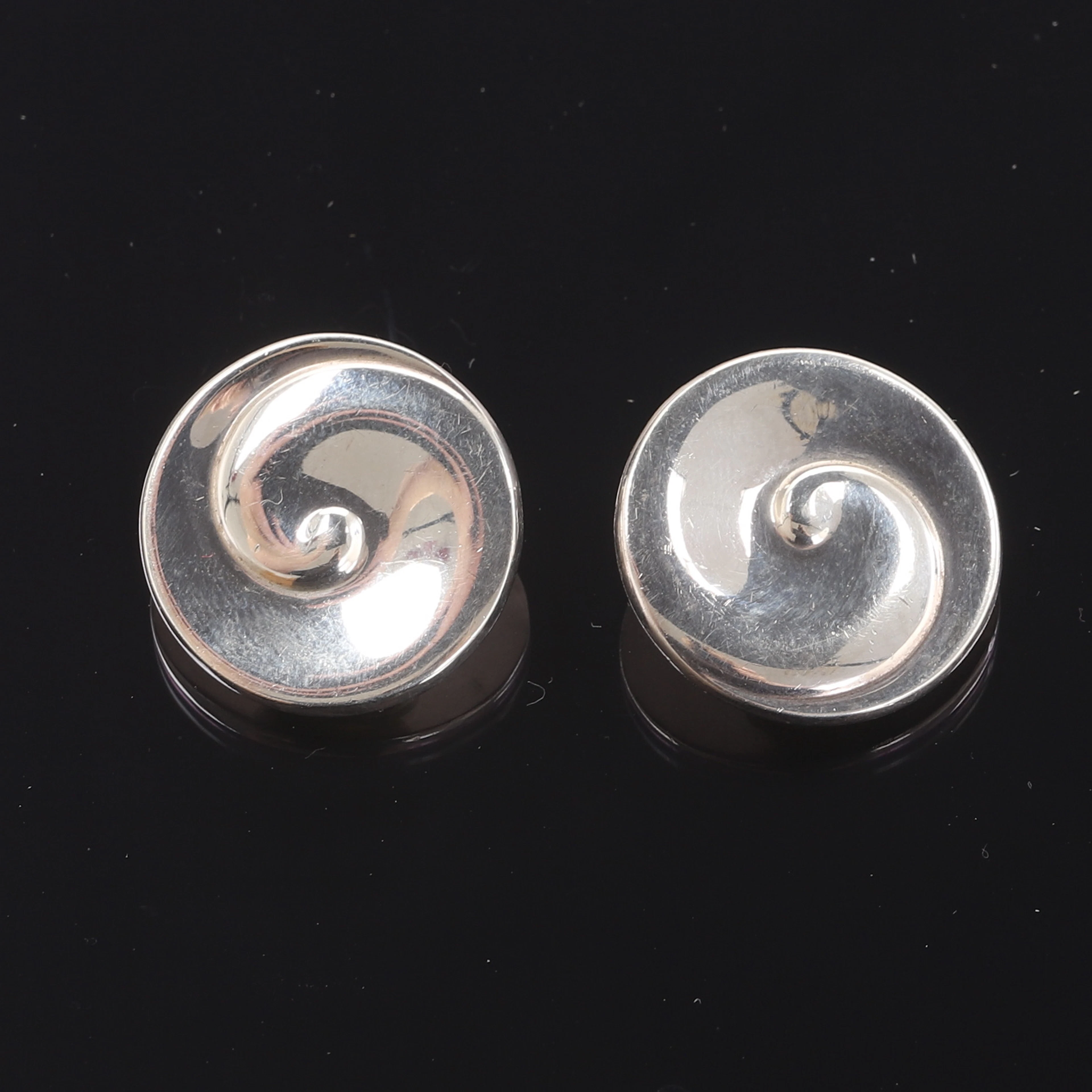 VIVIANNA TORUN BÜLOW-HÜBE. Örhängen. ett par, sterlingsilver, för