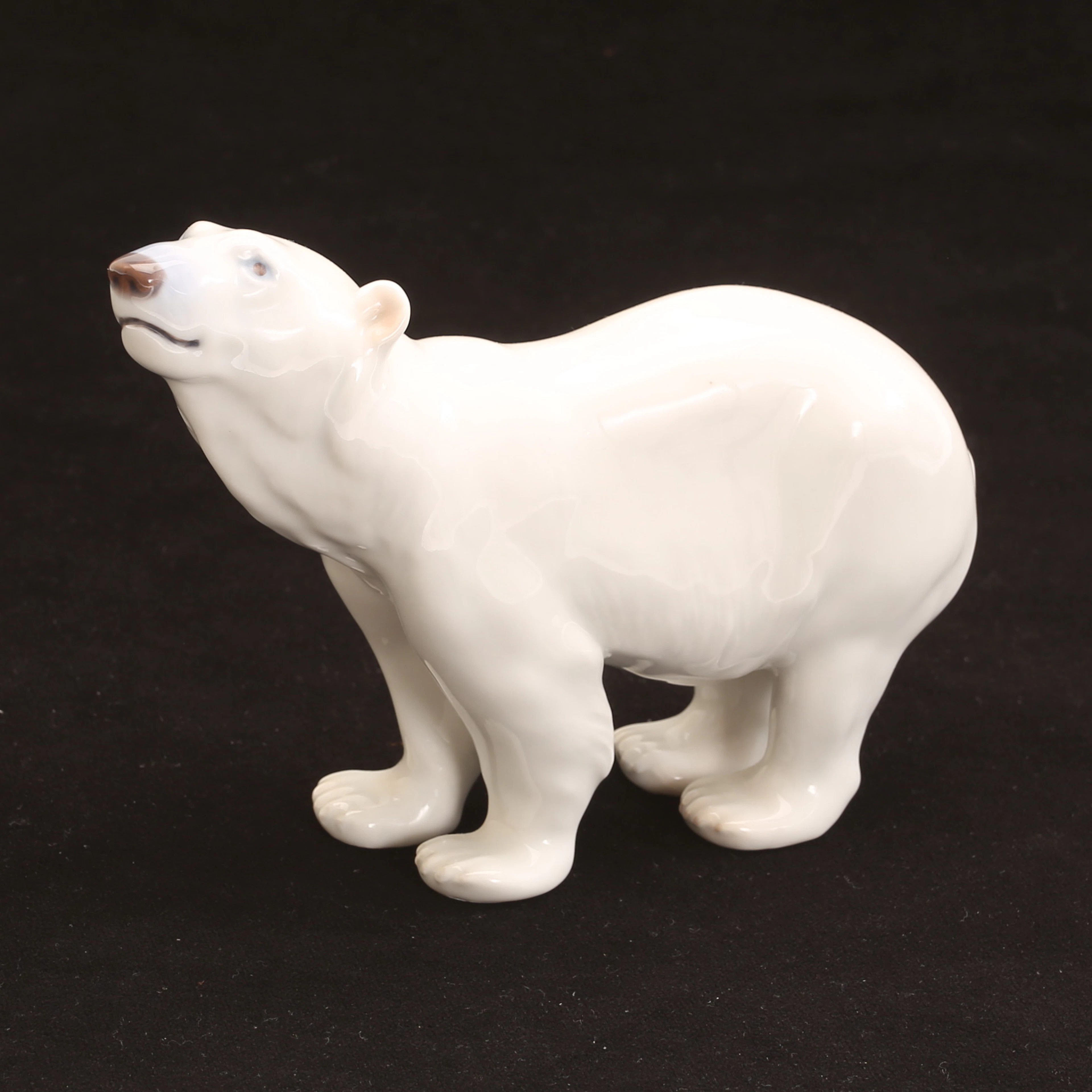 FIGURIN, isbjörn, porslin, Royal Copenhagen.