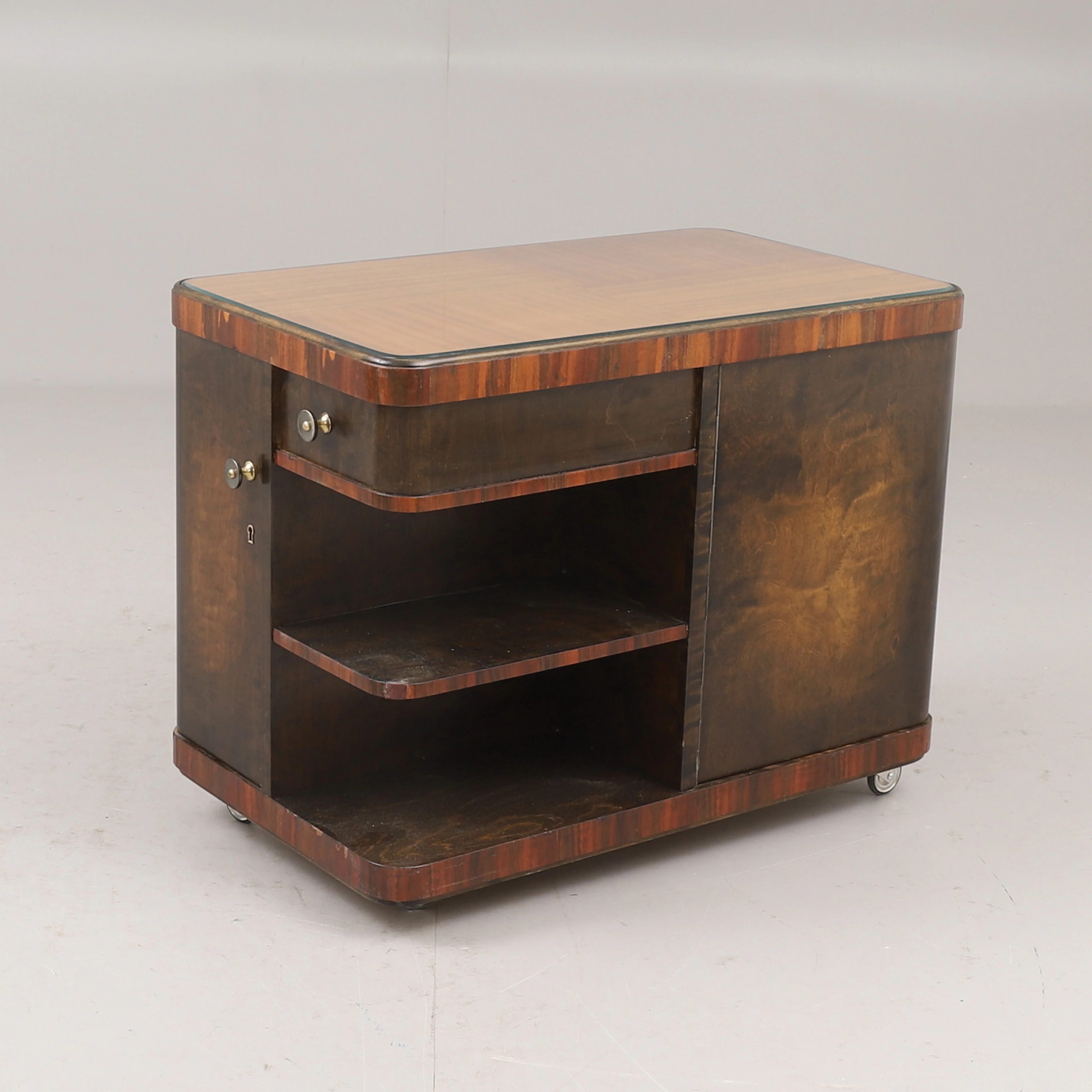 RÖKBORD, trä, Art Deco, 1900-talets första hälft.