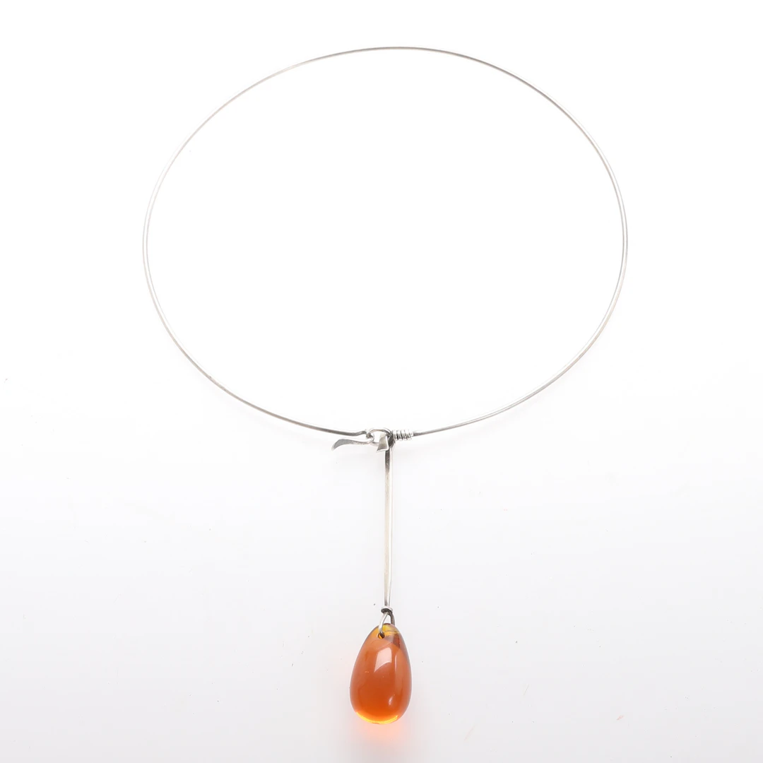 VIVIANNA TORUN BÜLOW-HÜBE. Collier med hänge, silver, egen verkstad