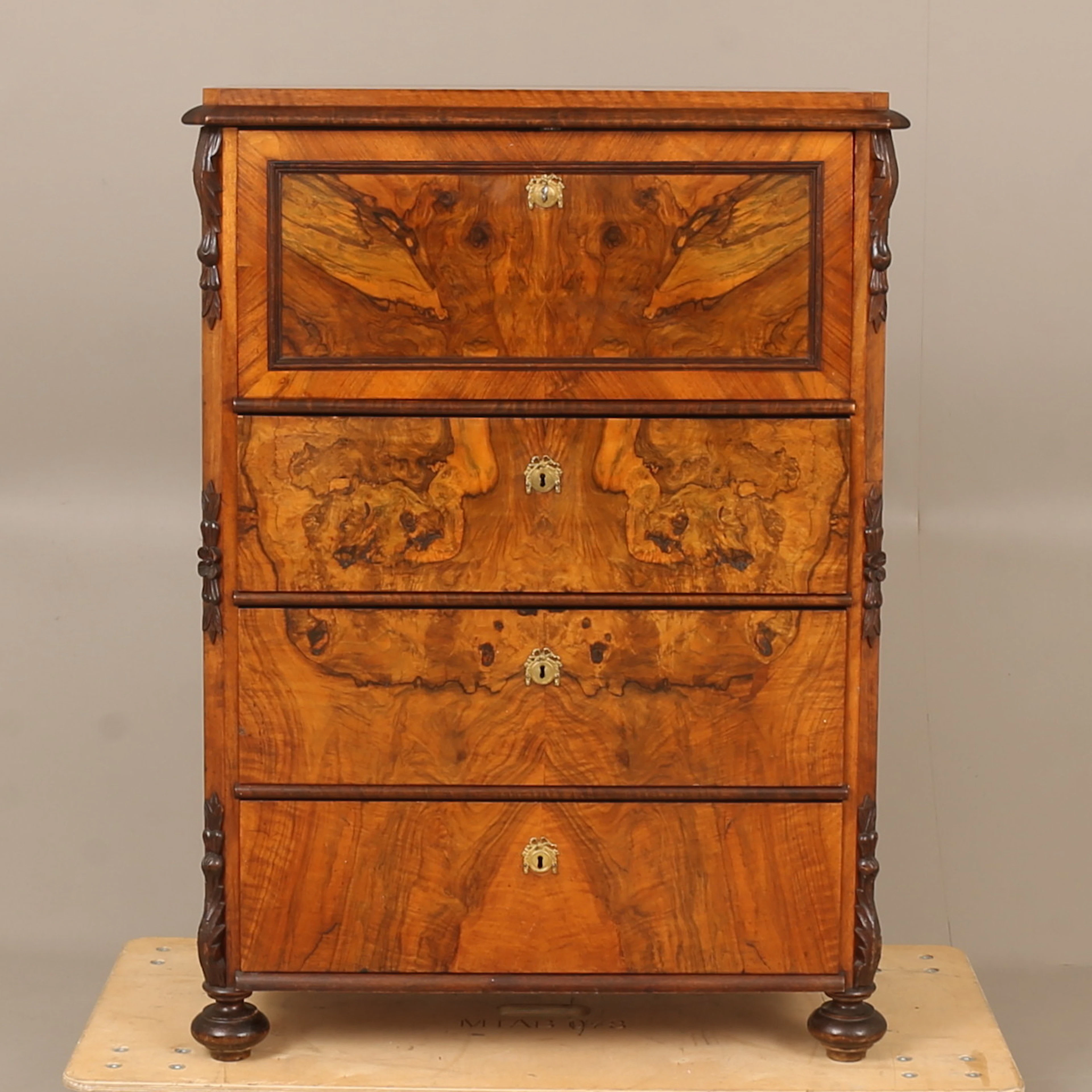 CHIFFONJÉ, 18/1900-tal.