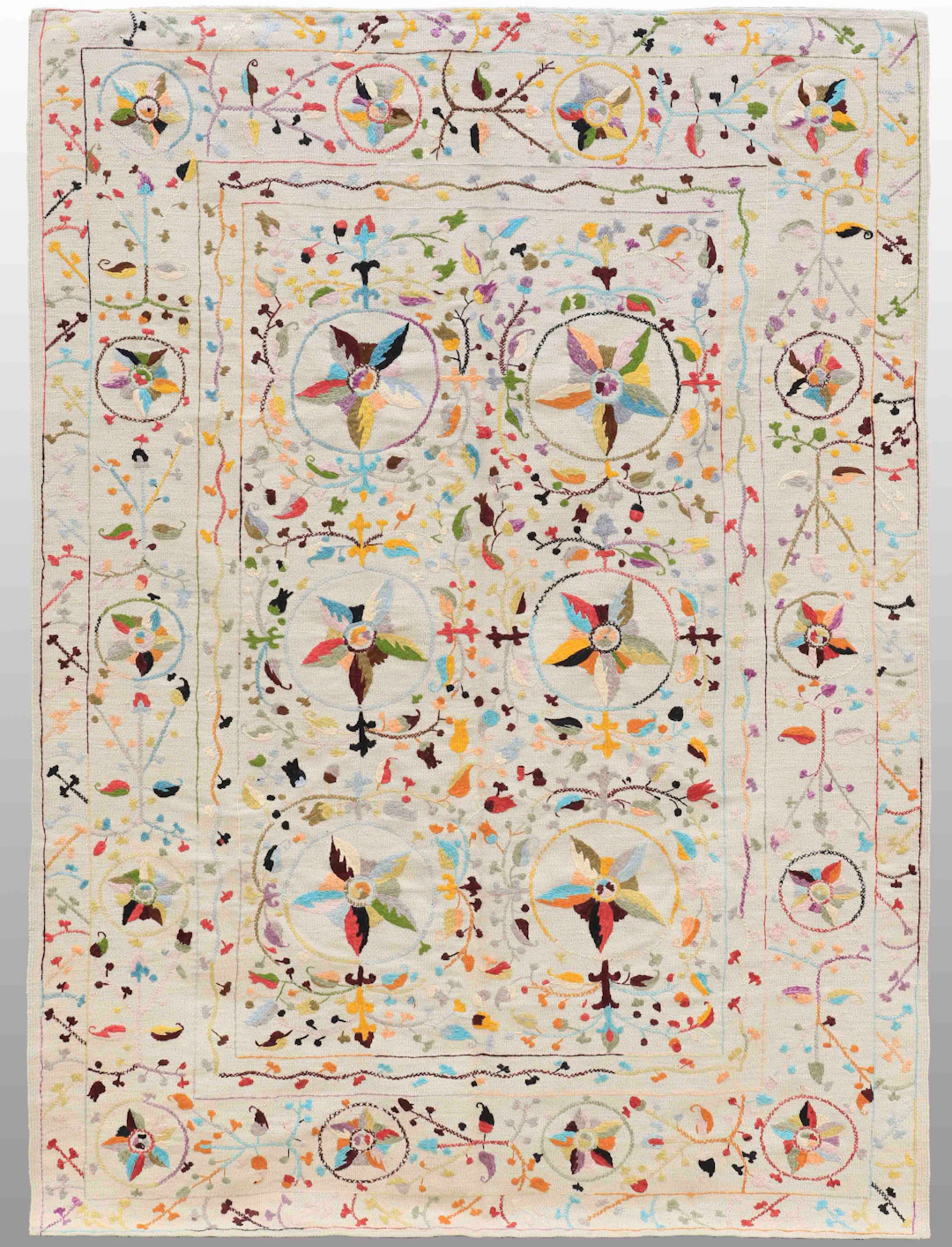 MATTA, Kelim med handbroderad dekor, cirka 240 x 166 cm.