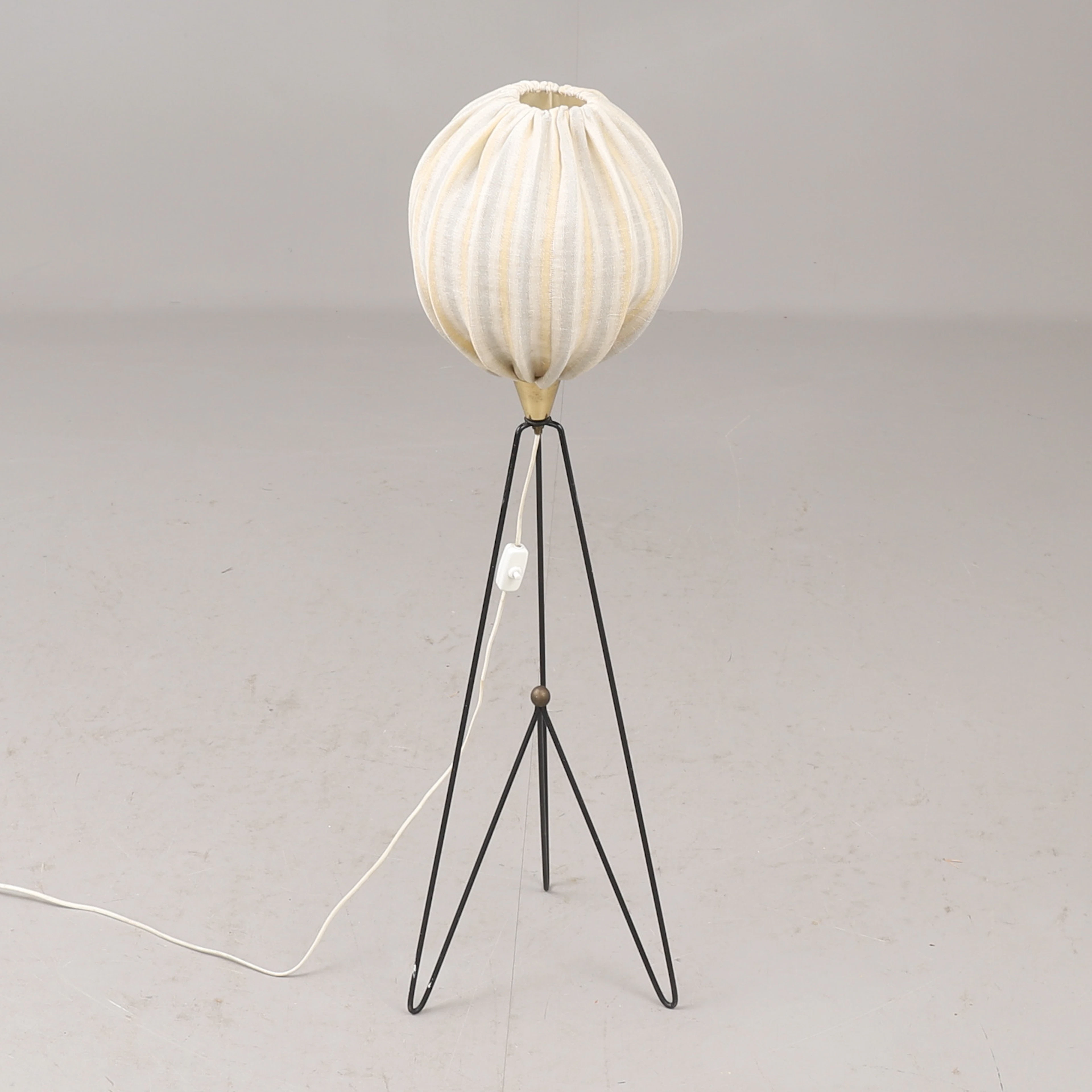 GOLVLAMPA, smide1950/60-tal.