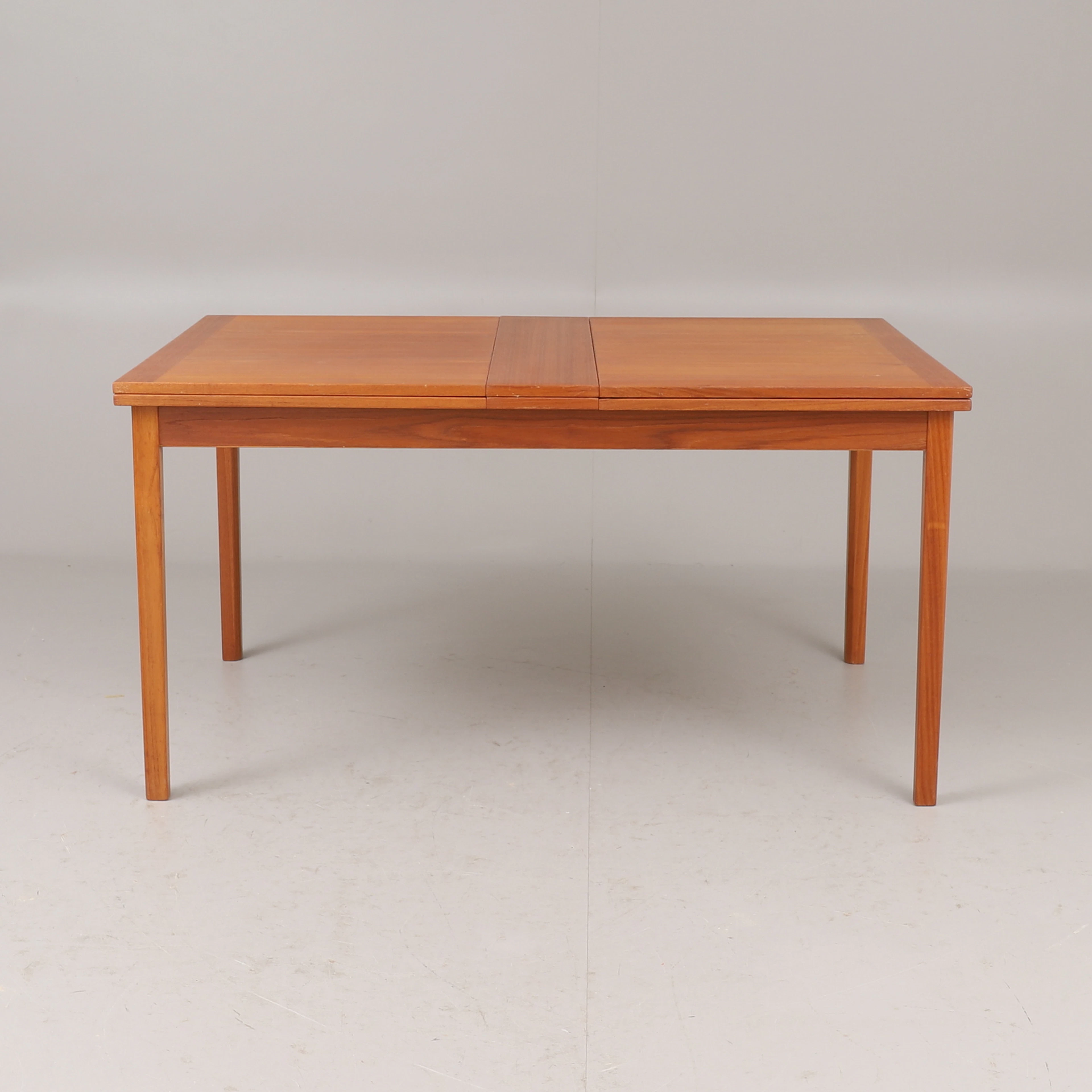 MATBORD, teak, Skaraborg Möbelindustri, Tibro.