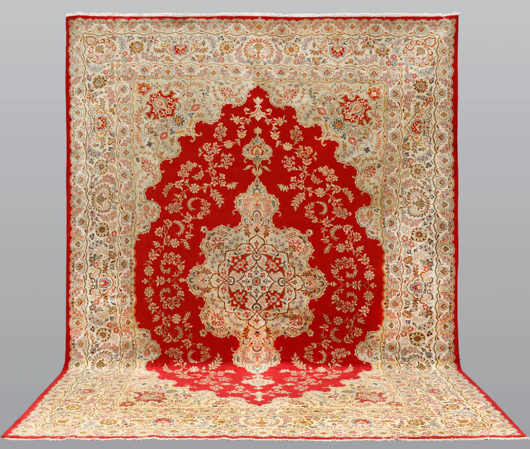 MATTA, Royal keshan, cirka 445 x 316 cm.
