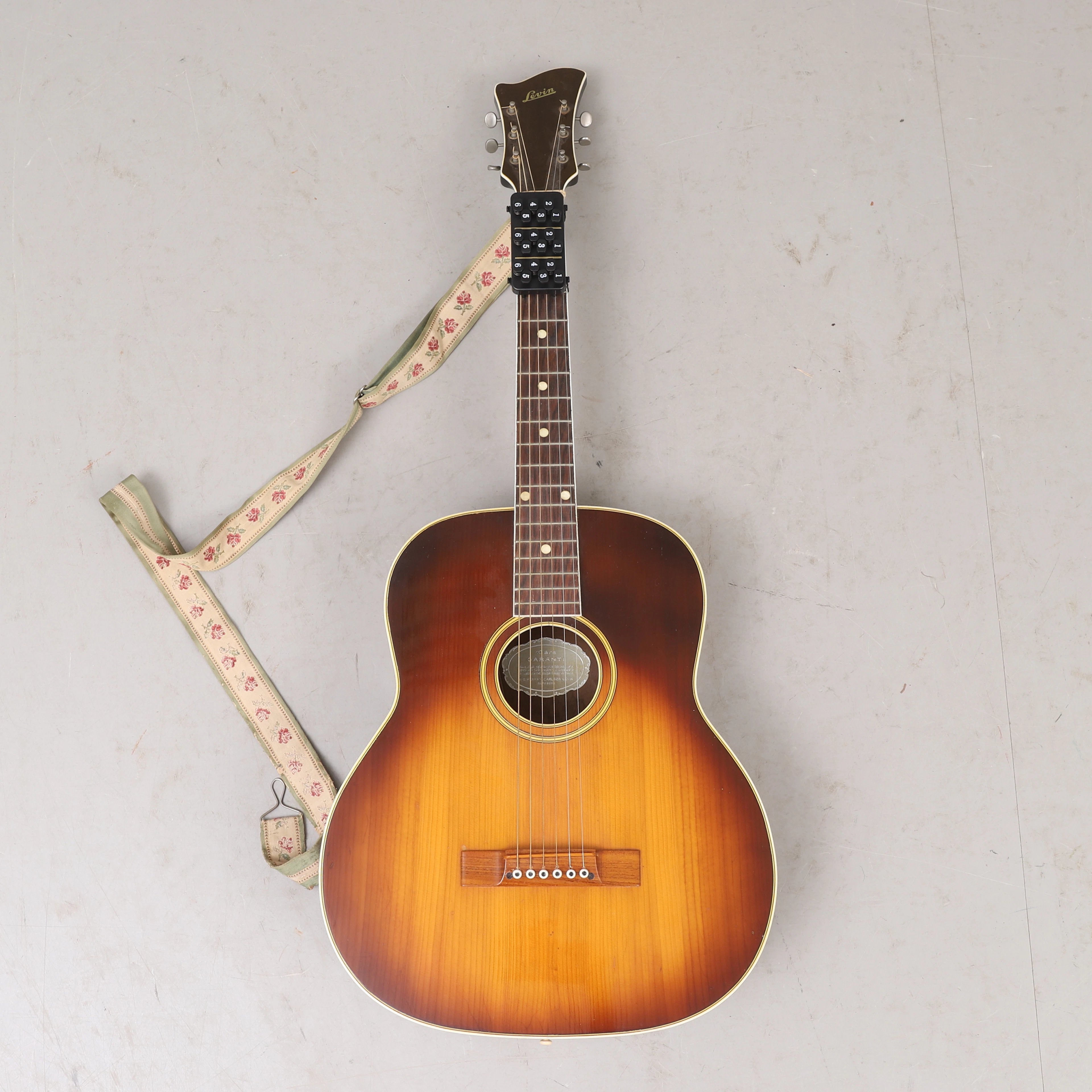 GITARR, akustisk, Levin.