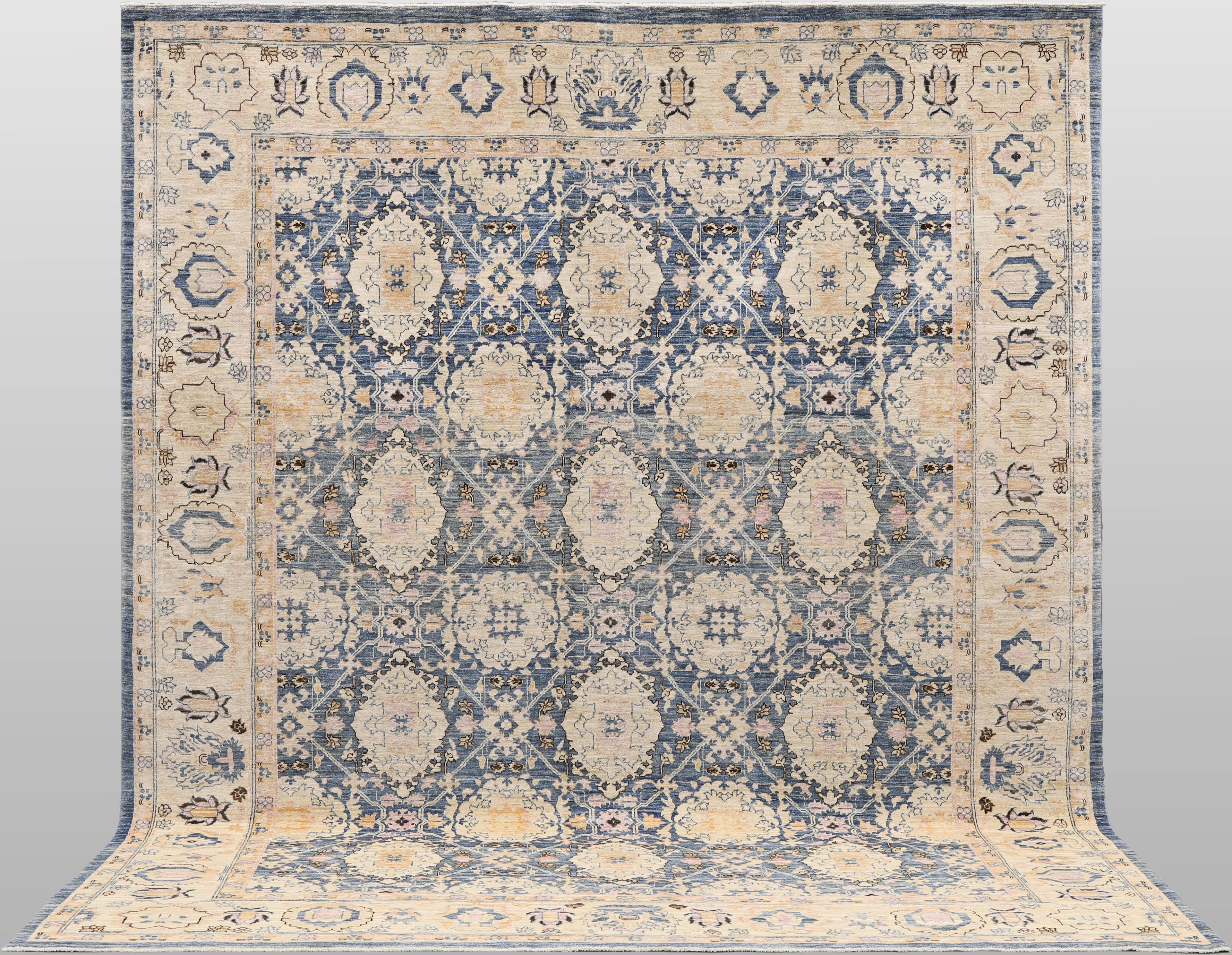 MATTA, Zigler design, cirka 293 x 250 cm.