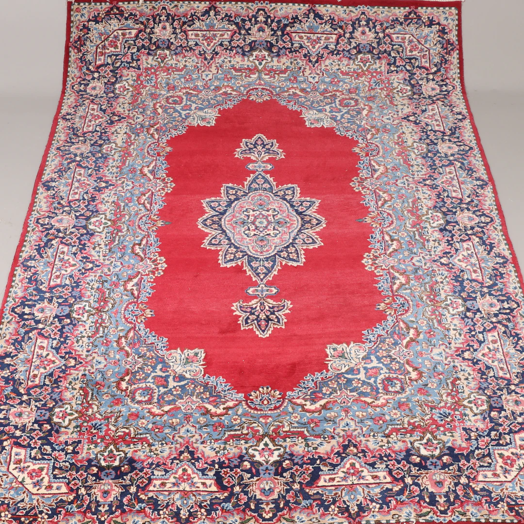 MATTA, Kirman, cirka 308 x 205 cm.