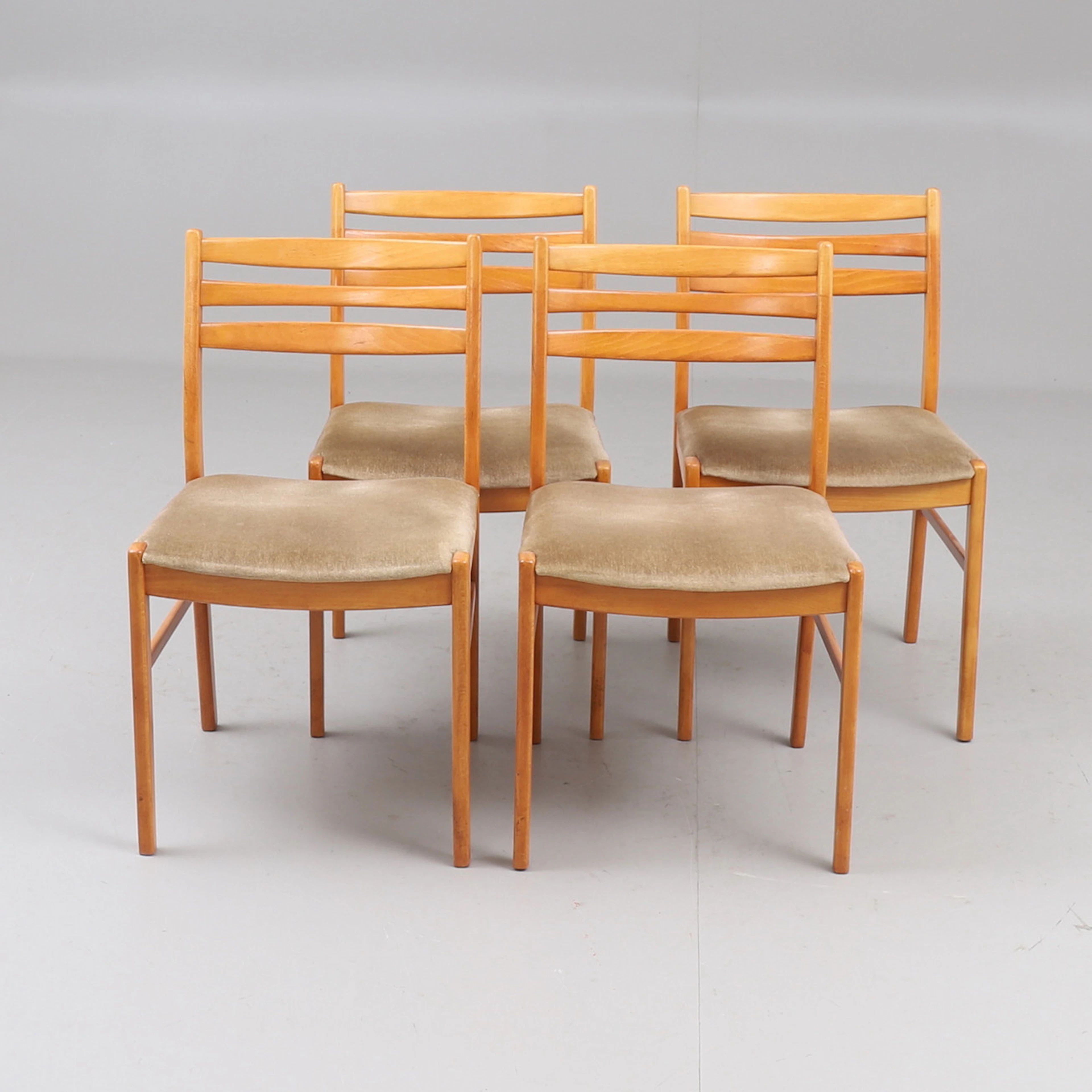 STOLAR, 4 stycken, trä, 1960-tal.