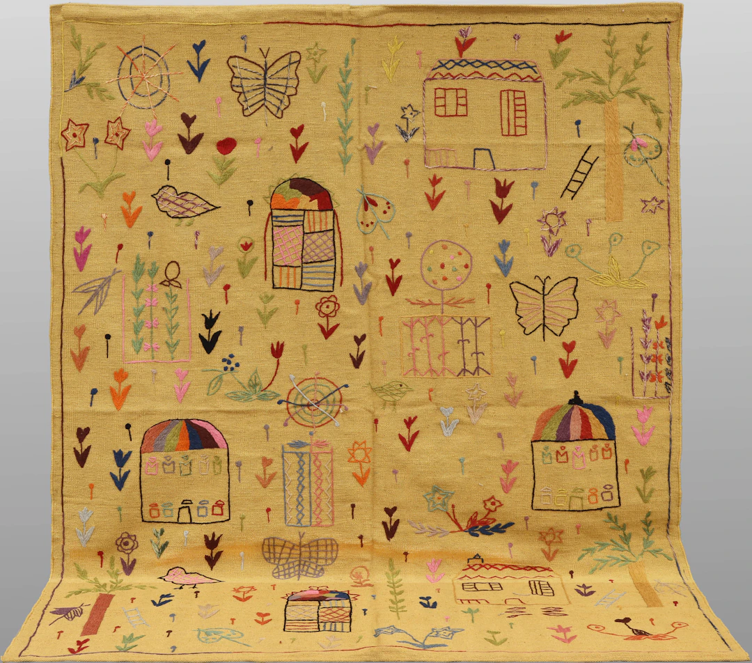 MATTA, Kelim med handbroderad dekor, cirka 241 x 185 cm.