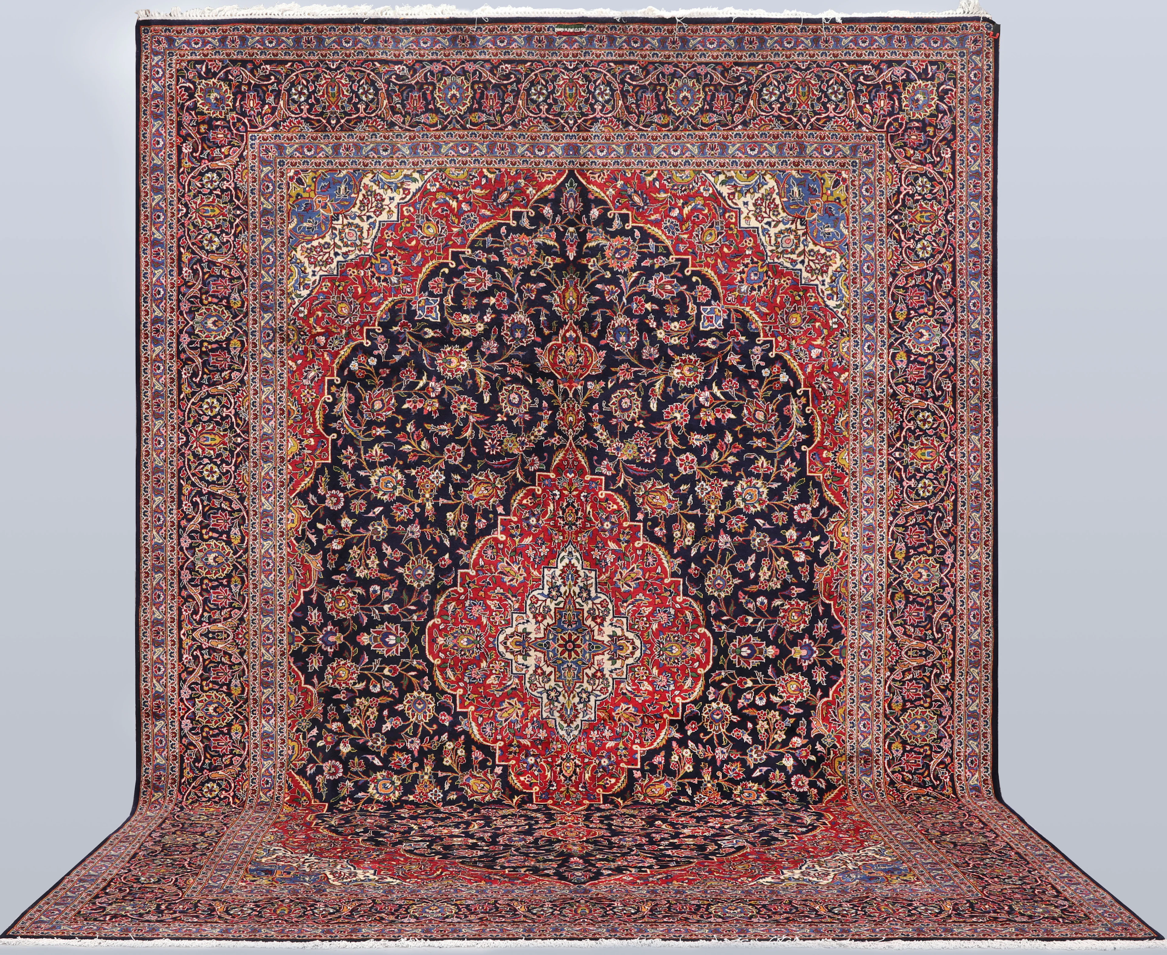 MATTA, Keshan fine, cirka 450 x 320 cm.