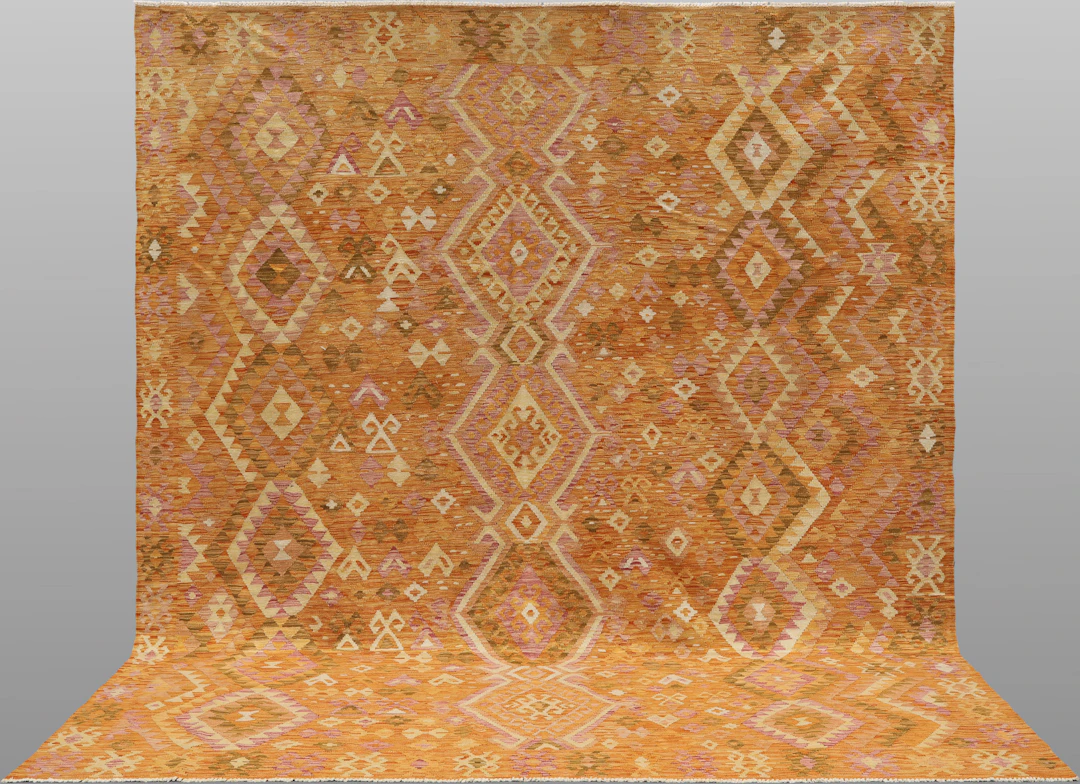 MATTA, Kelim, cirka 396 x 258 cm.