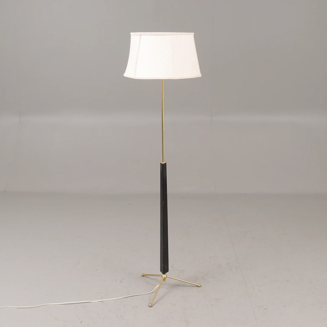GOLVLAMPA, B E Hansson Malmö, 1900-talets andra hälft.
