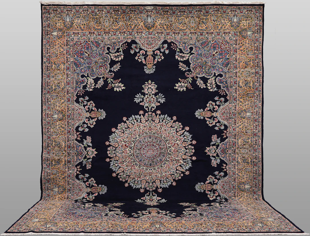 MATTA, Kirman lavar, semiantik, cirka 436 x 280 cm.