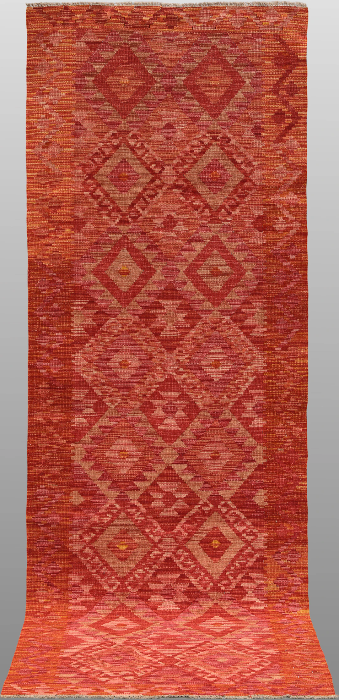 MATTA, gallerimodell, Kelim, cirka 241 x 85 cm.
