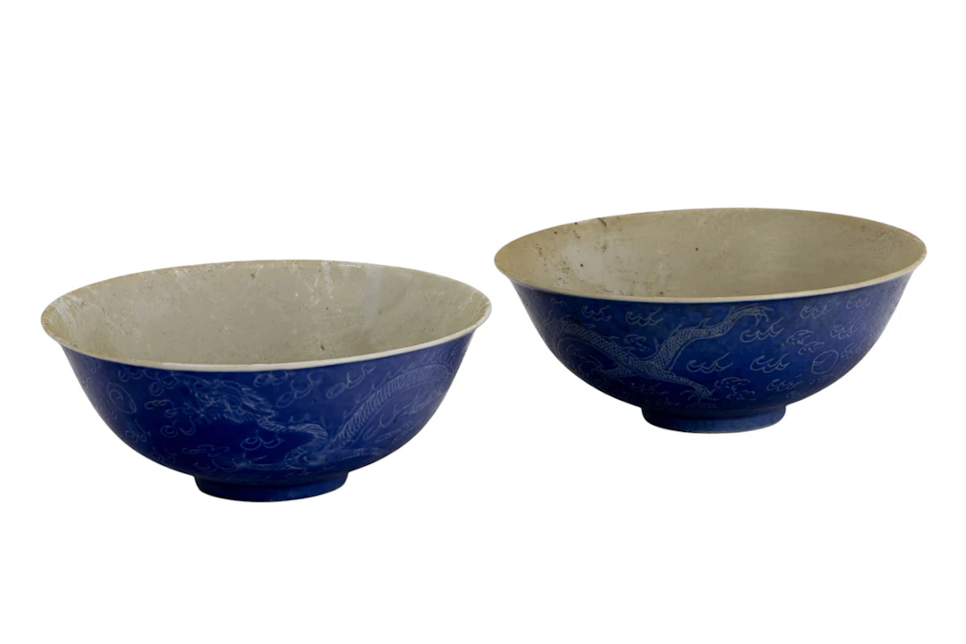 A pair of Chinese blue ground dragon bowl