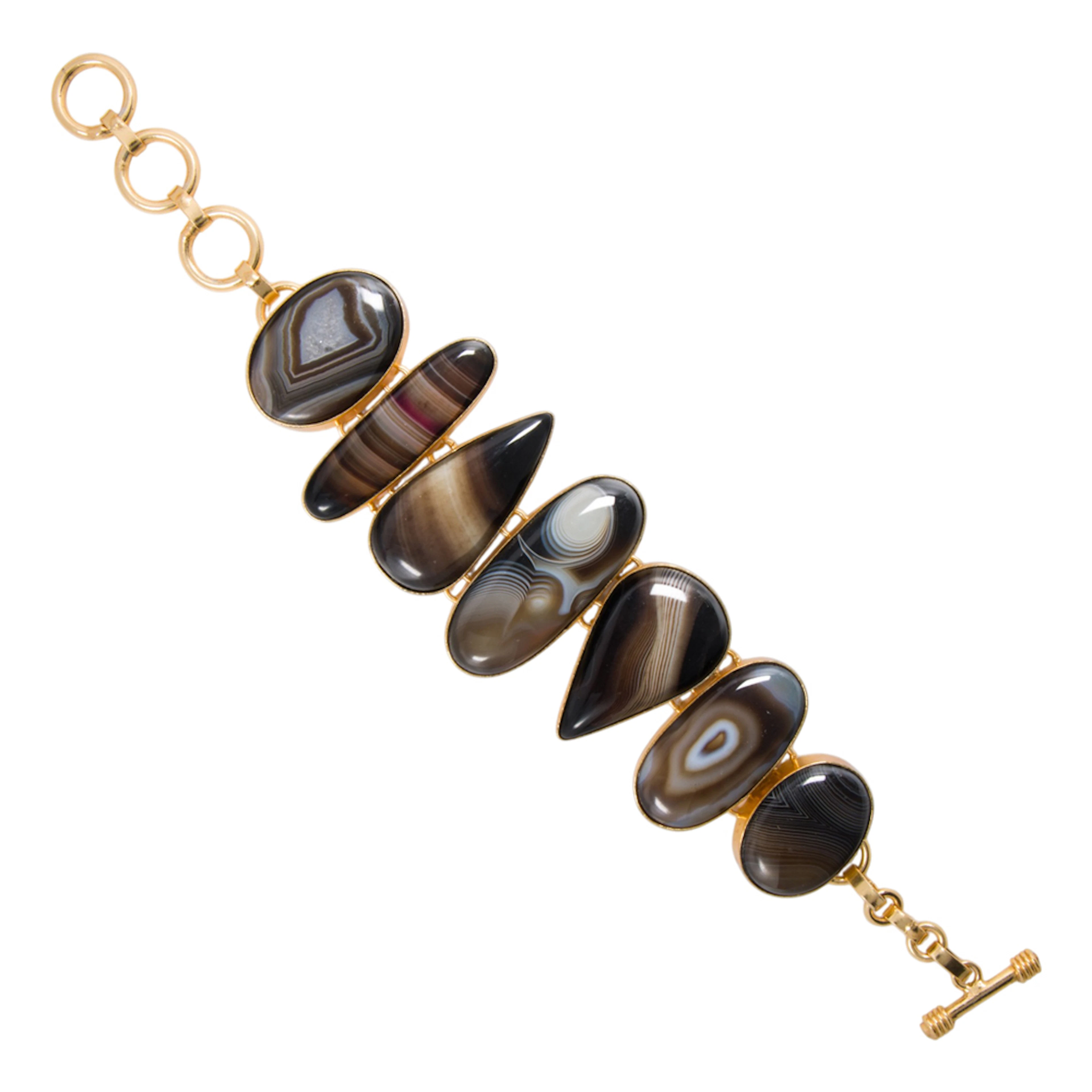 An agate and sterling silver bracelet