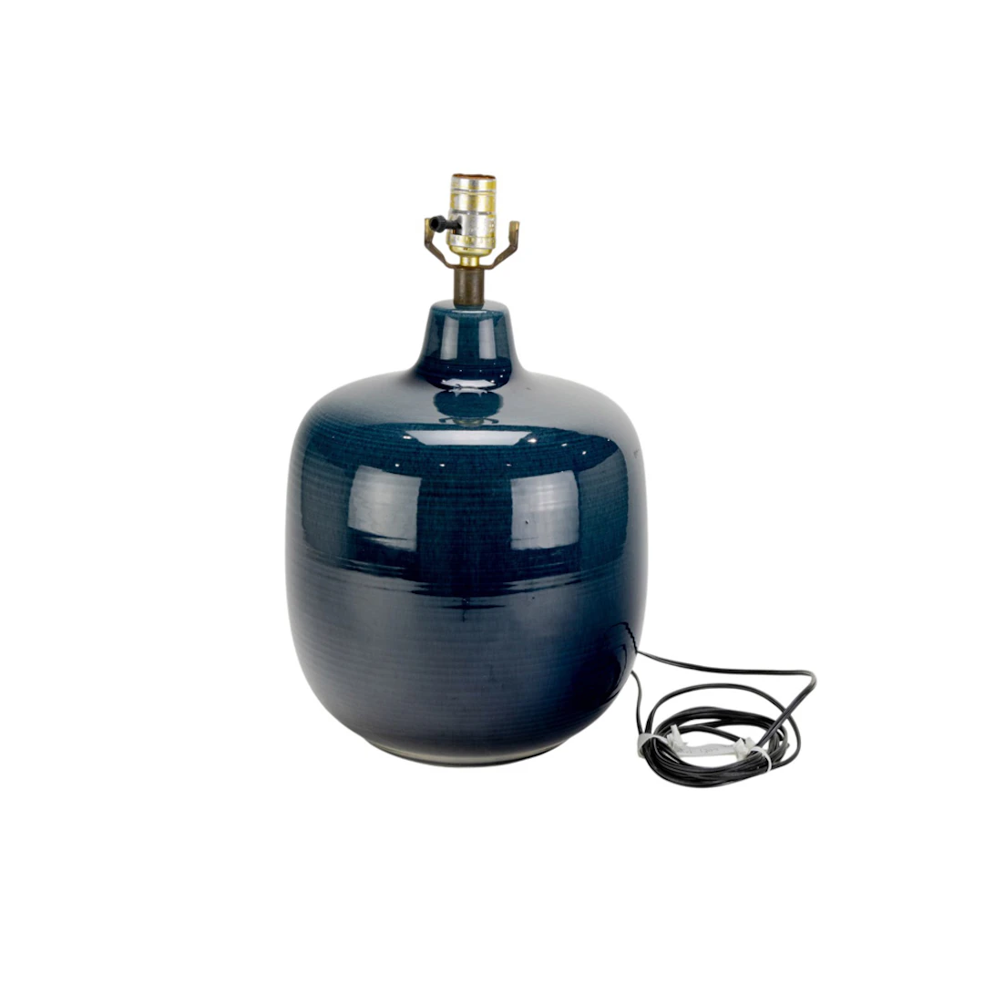 A Lotte and Gunnar Bostlund ceramic table lamp
