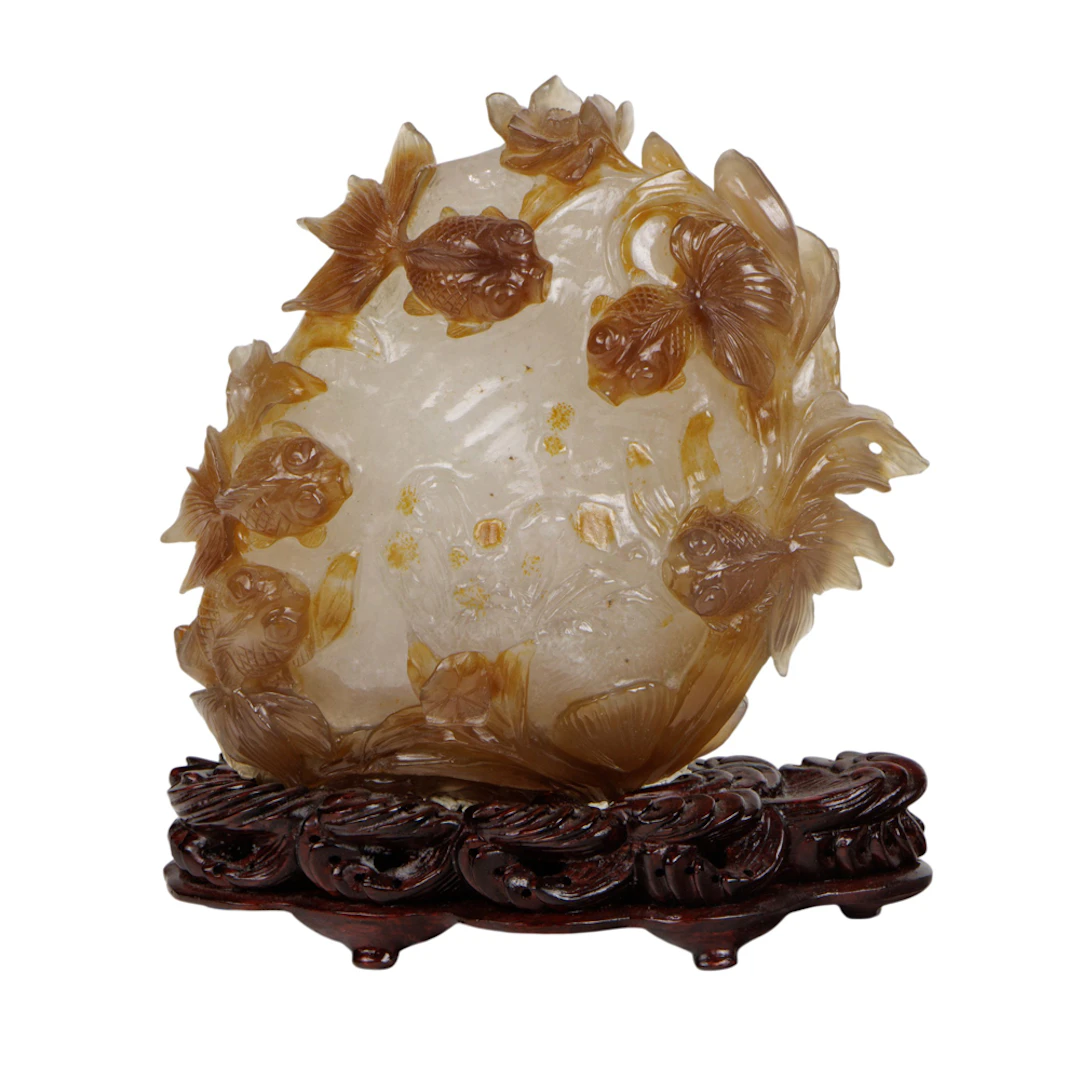 A Chinese agate 'goldfish' carving