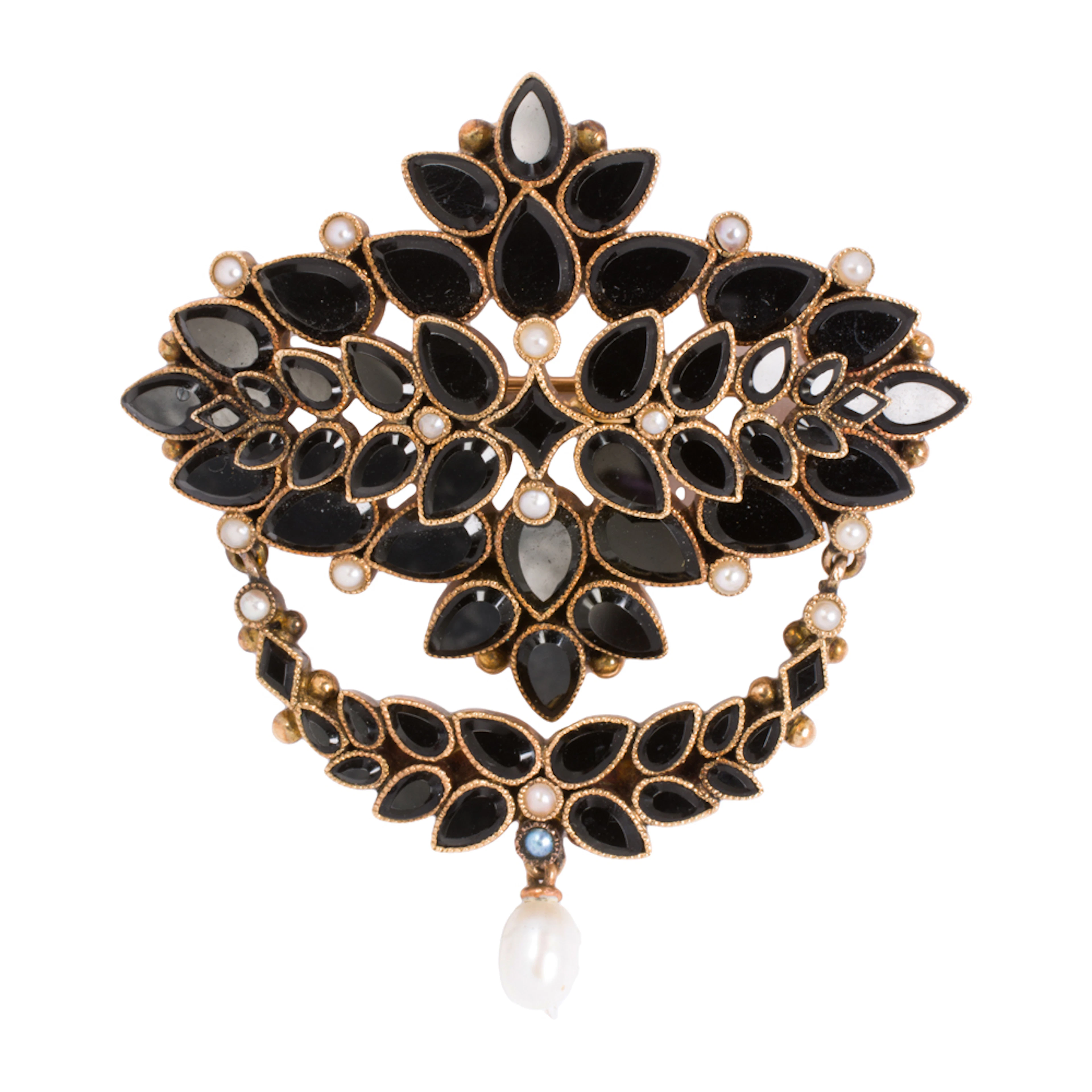 A Victorian style onyx, cultured pearl, and 14k gold pin