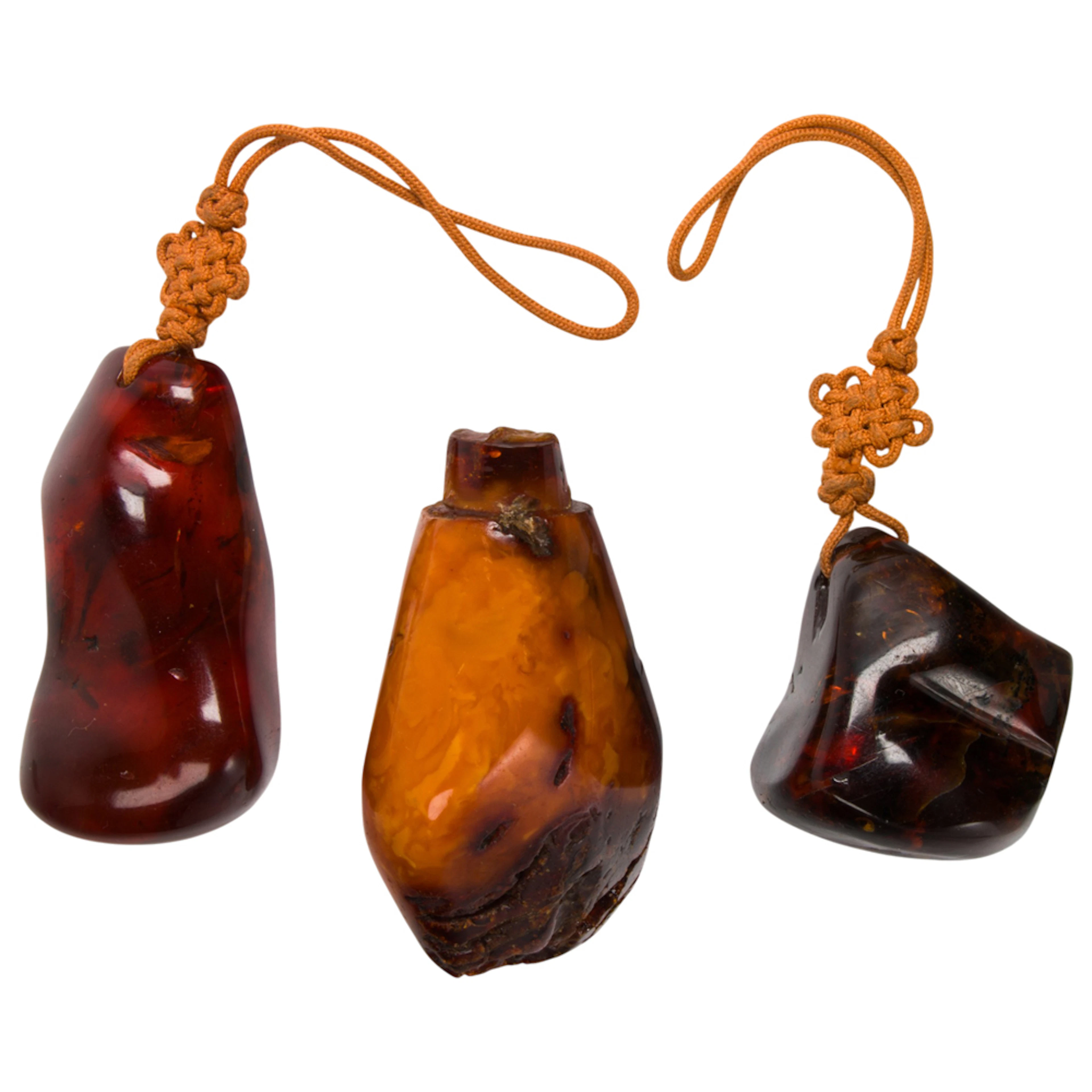 (lot of 3) Chinese amber specimens