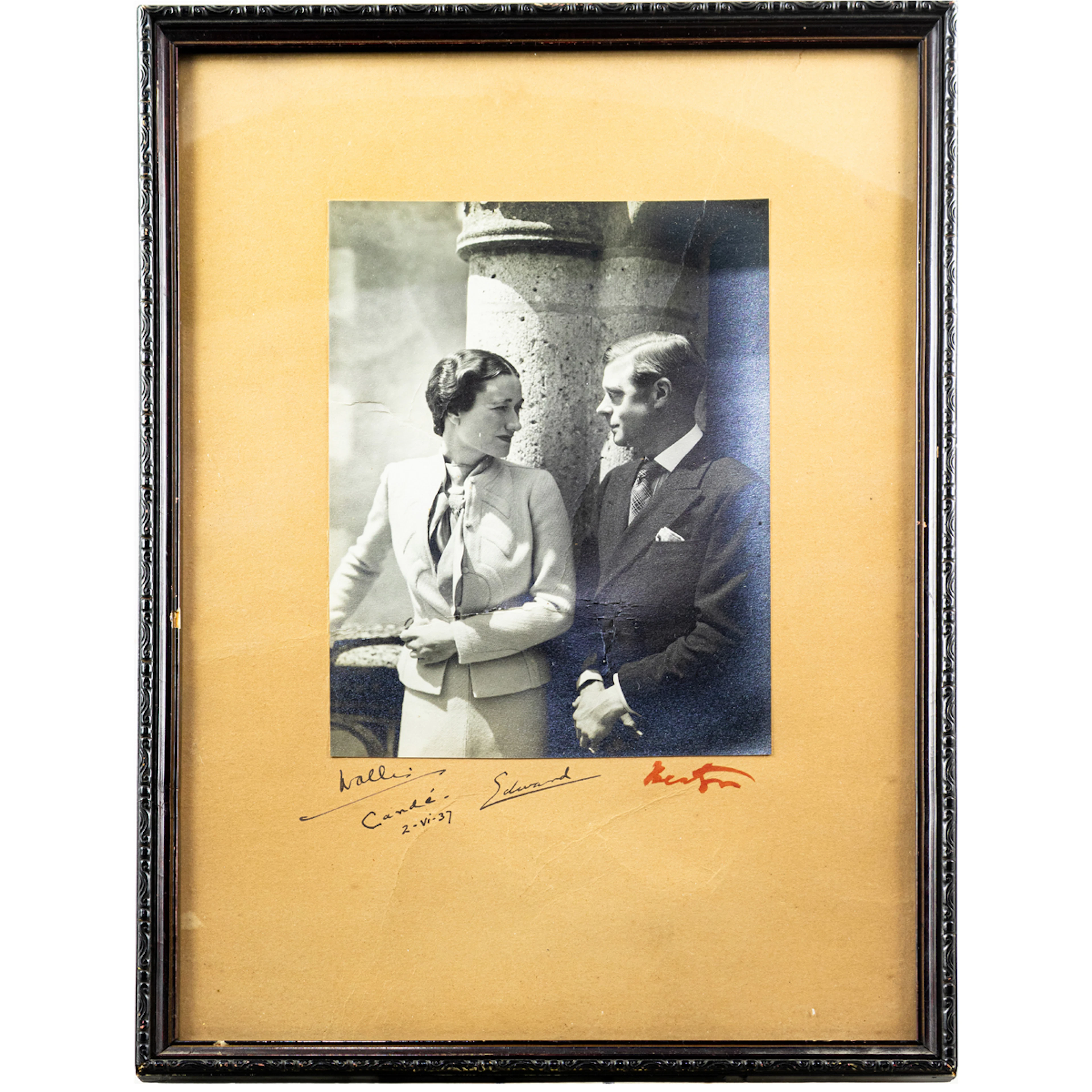 A silver gelatin photograph of Wallis Simpson and the Duke of Windsor from 1937
