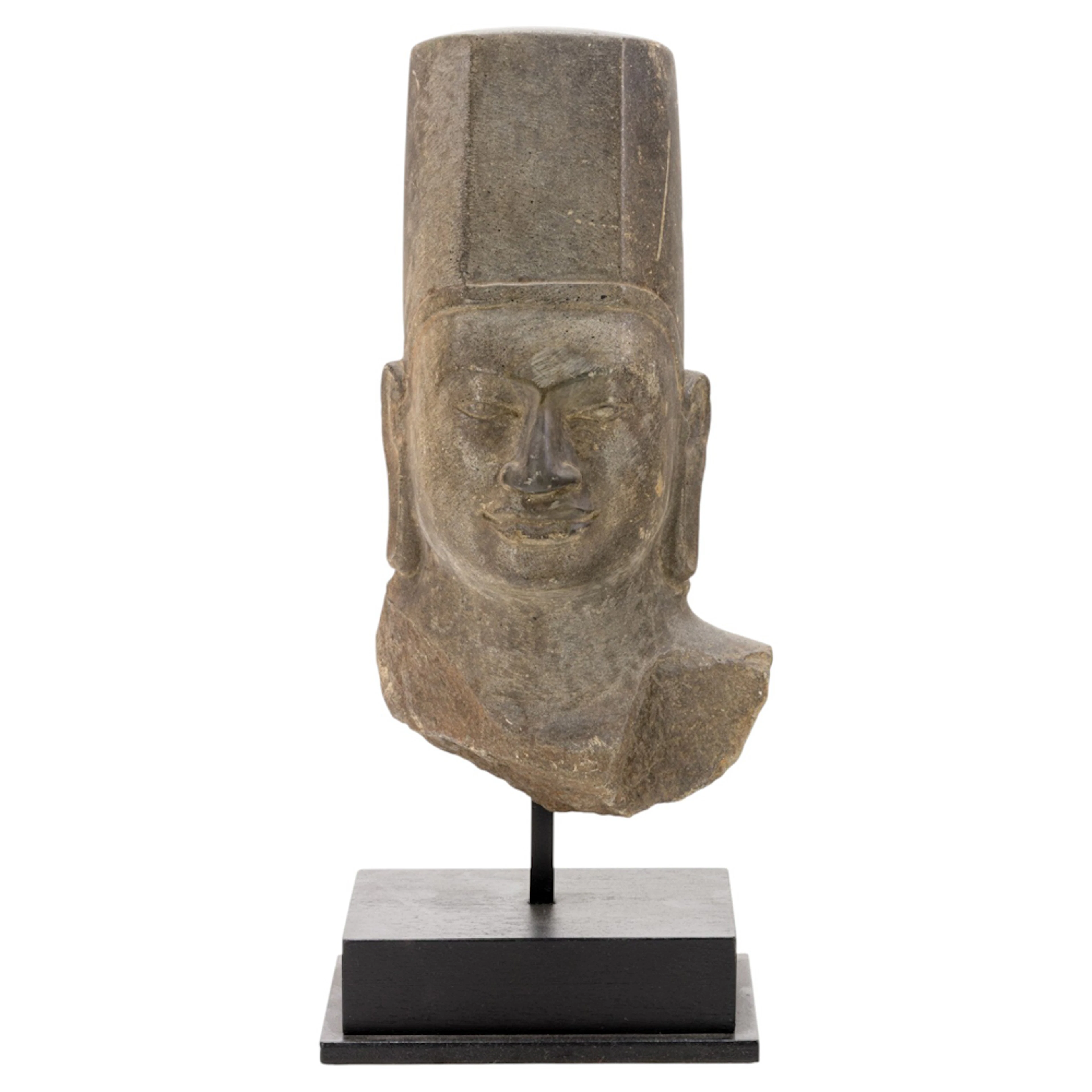 A Pre-Angkor head
