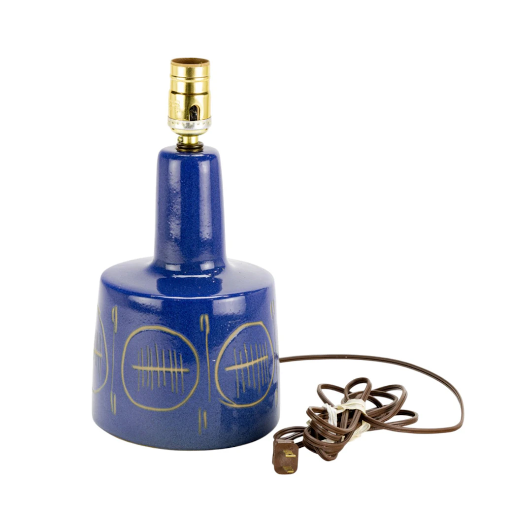 A Gordon and Jane Martz for Marshall Studios ceramic lamp