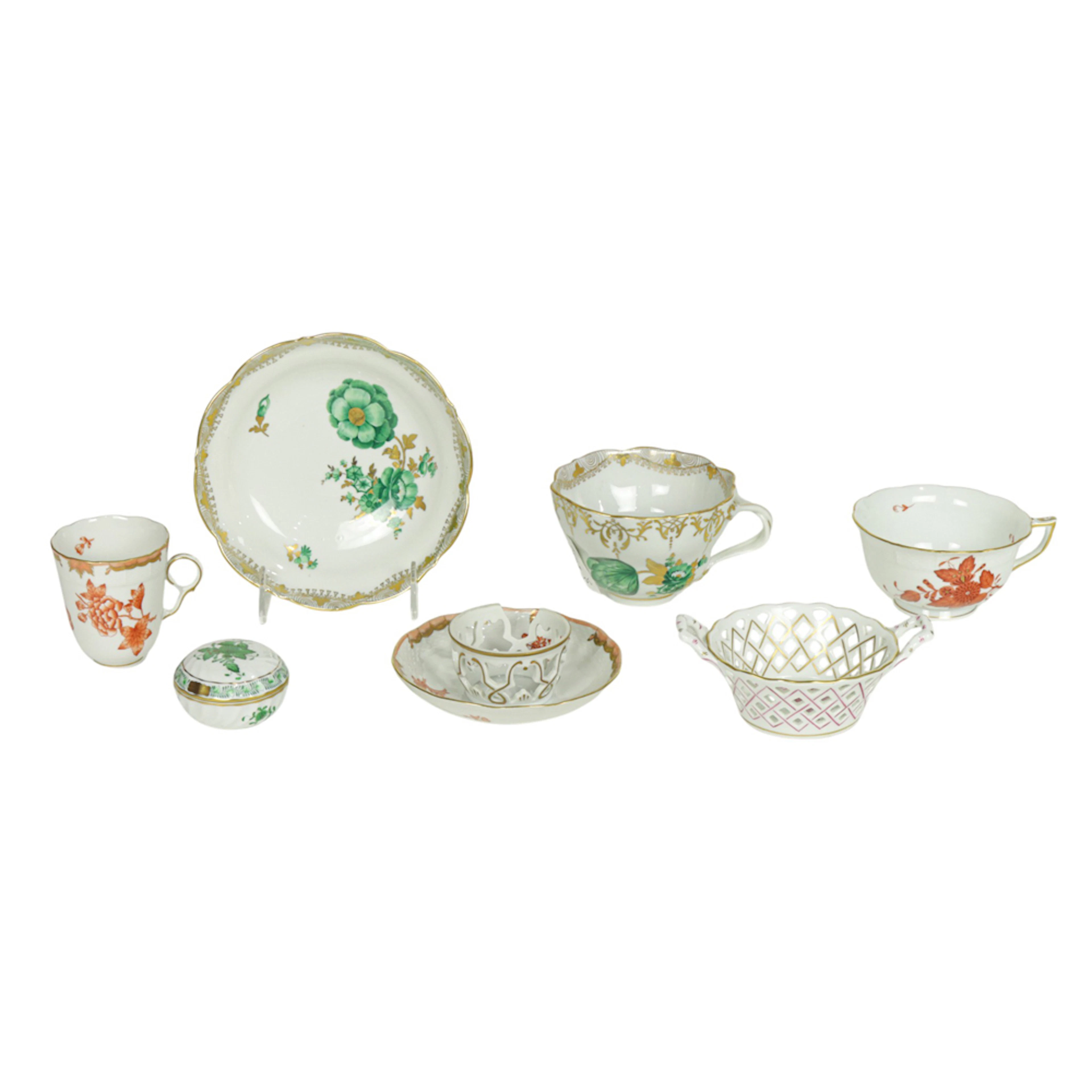 Seven Herend porcelain table articles
