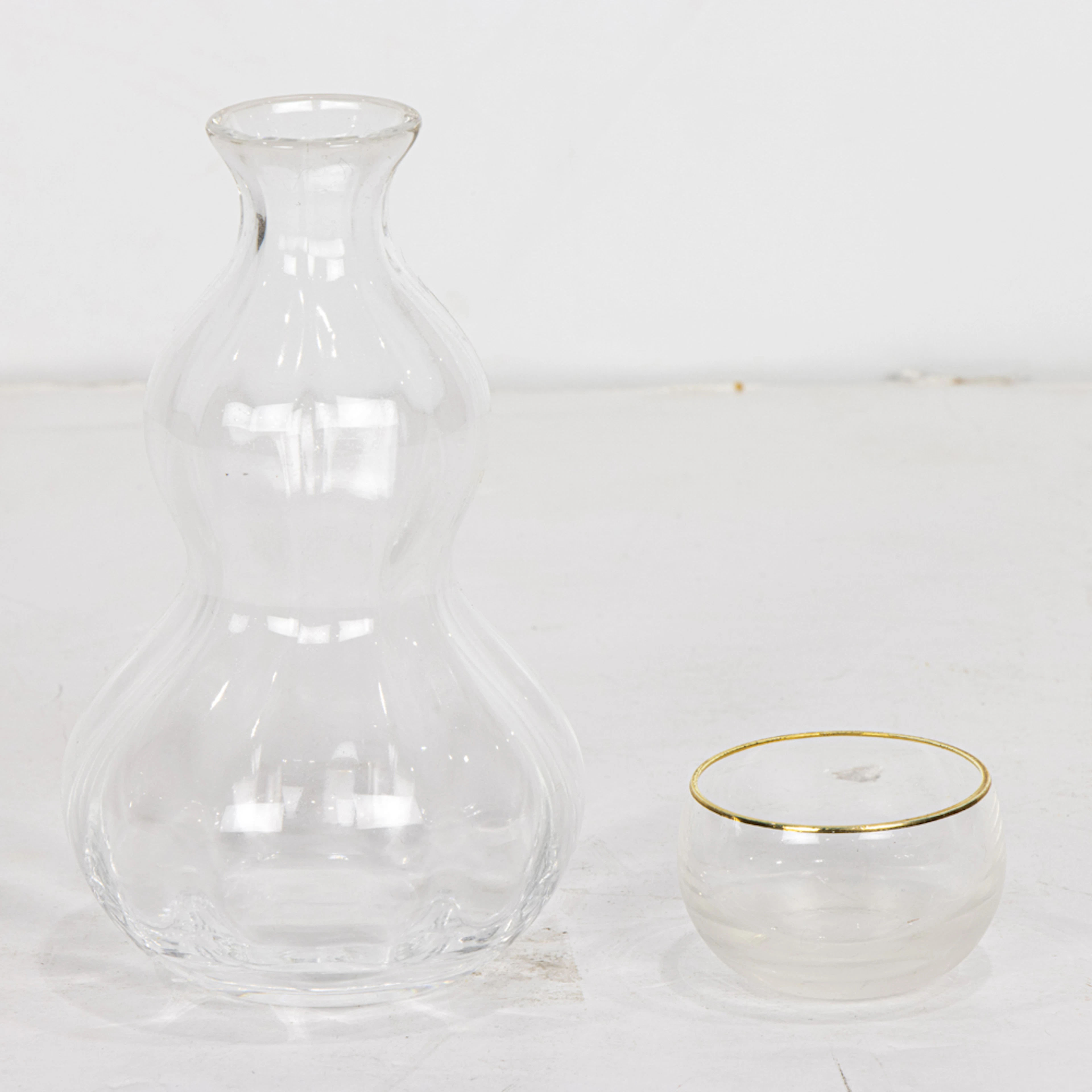 A Japanese boxed crystal sake set