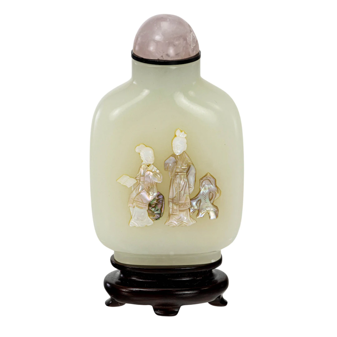 A Chinese white jade snuff bottle with Japanese mother-of-pearl inlay