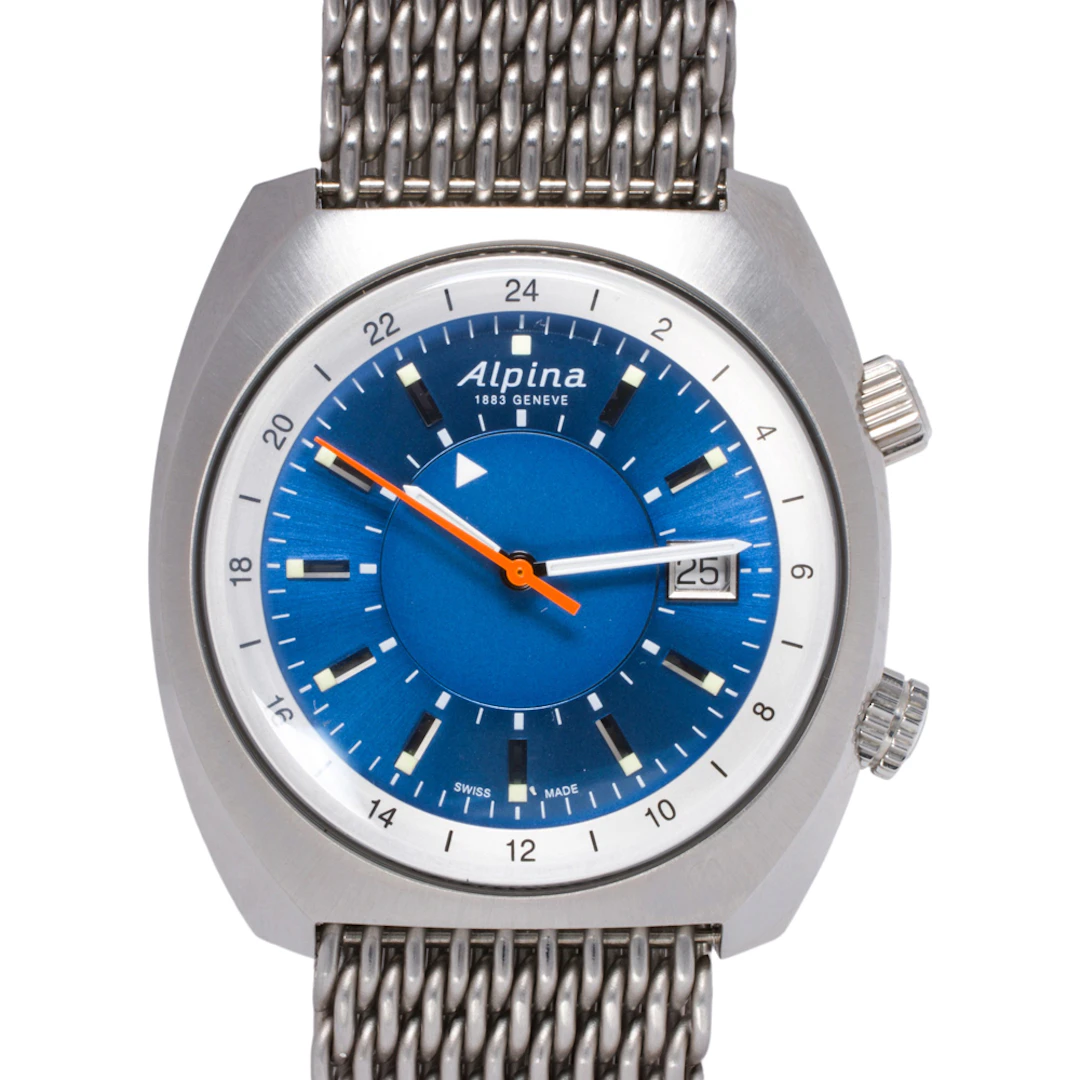 An Alpina Startimer Heritage stainless steel divers watch
