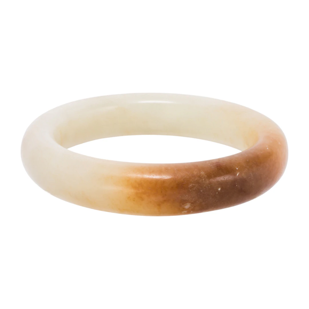 A Chinese white jade bangle bracelet