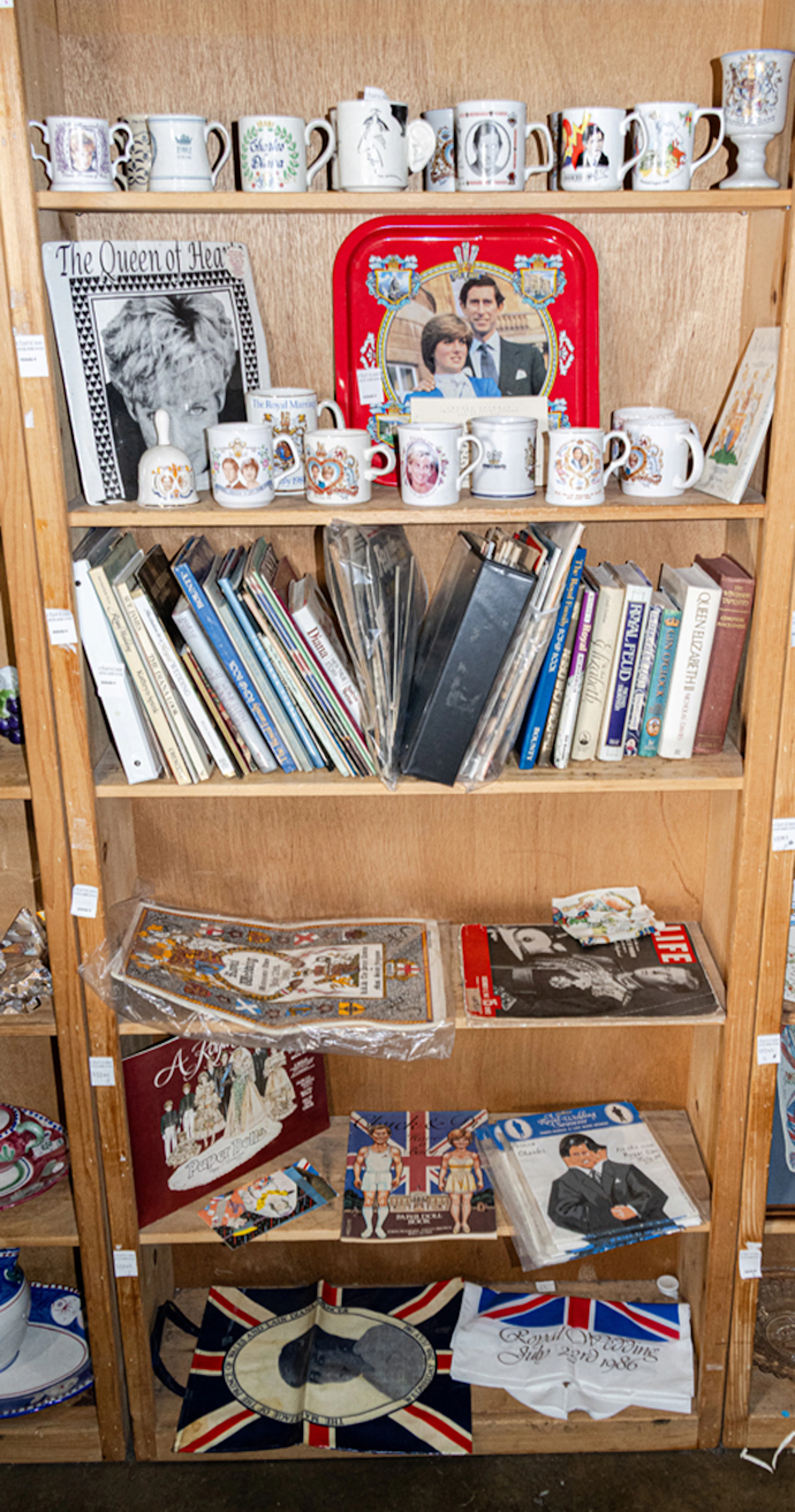 An assembled group of the British royal family memorabilia mainly