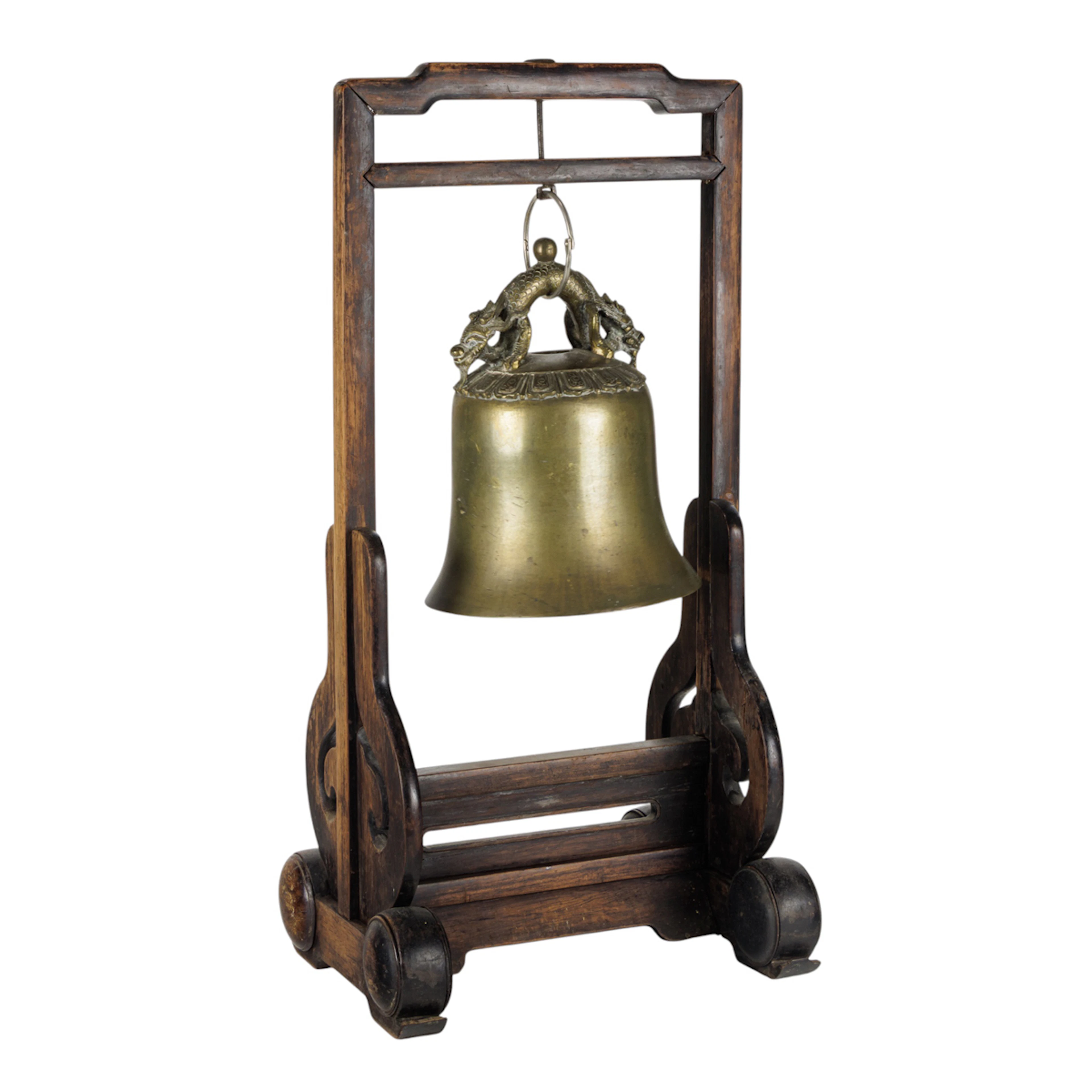 A Chinese bronze bell