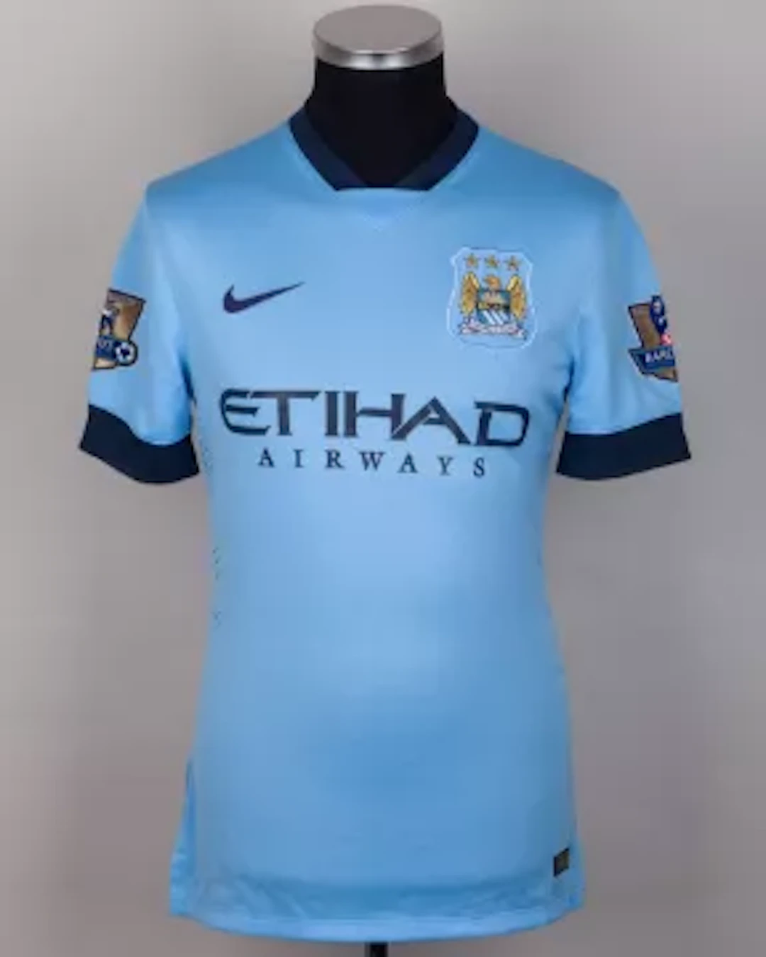 Pablo Zabaleta blue No.5 Manchester City match prepared short-sleeved