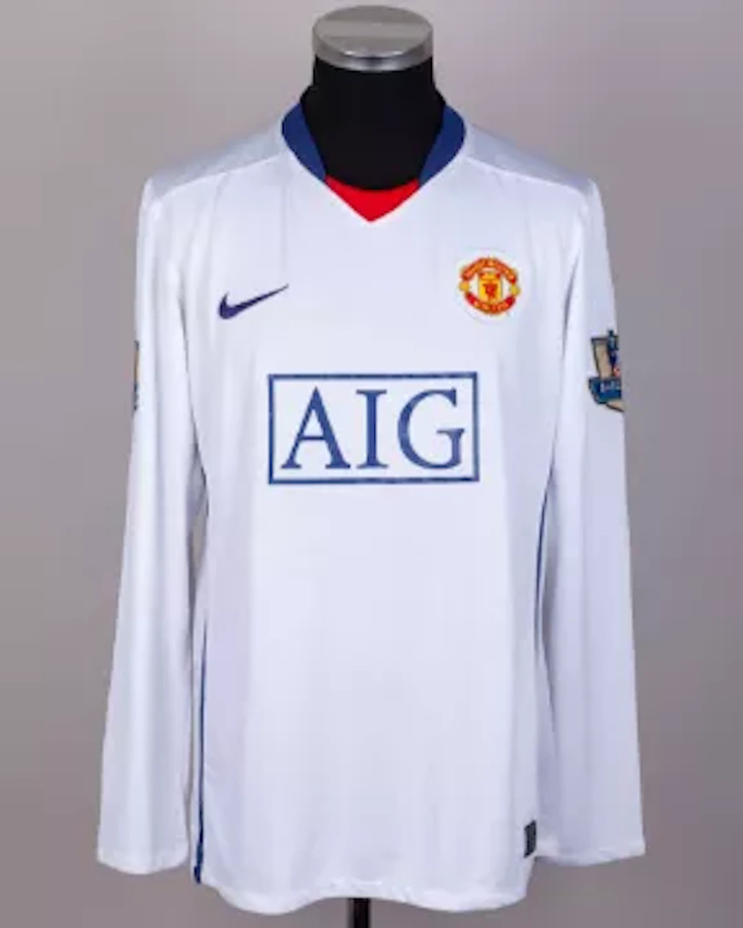 Cristiano Ronaldo white and blue No.7 Manchester United long-sleeved
