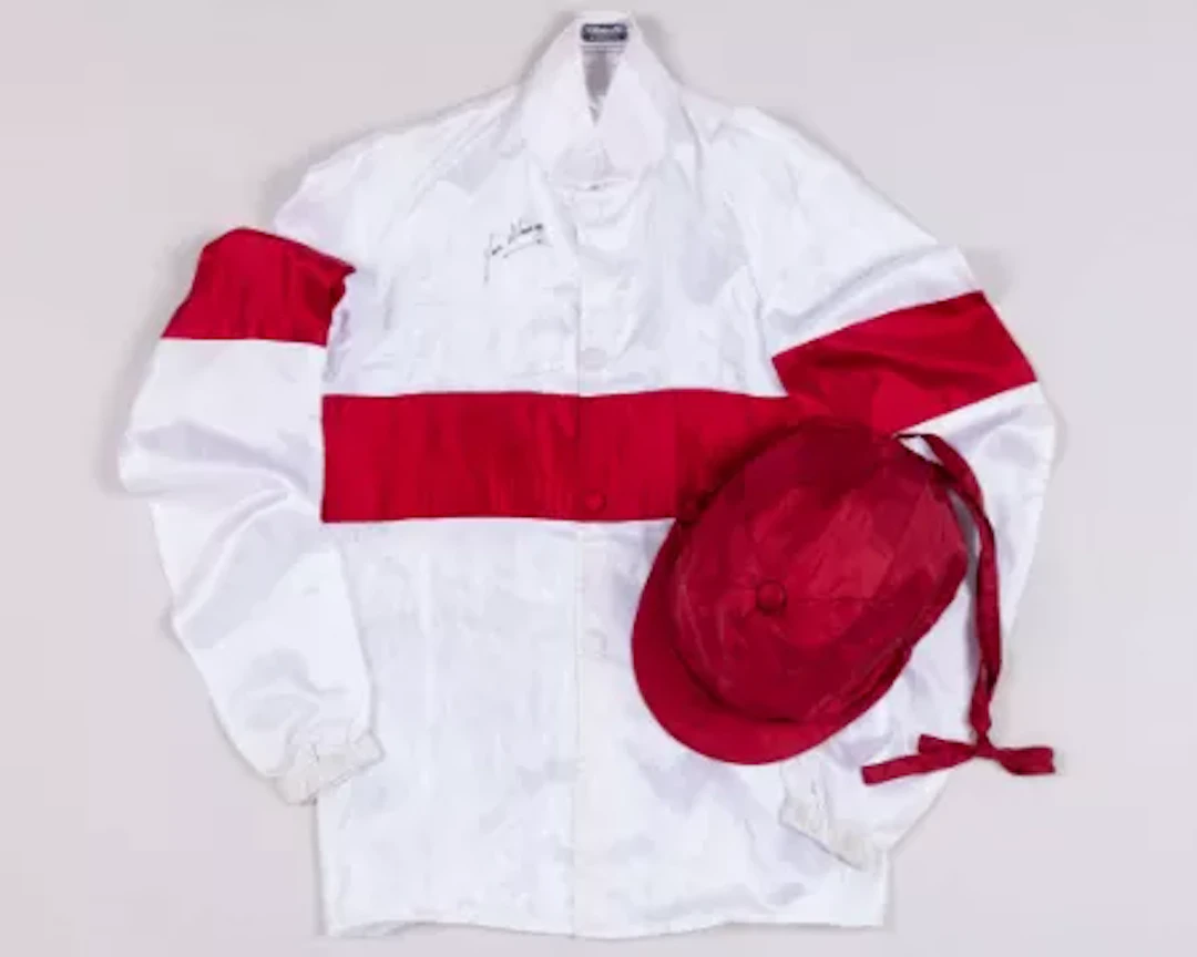 Racing colours of Major Lionel Holliday signed by jockey Joe Mercer