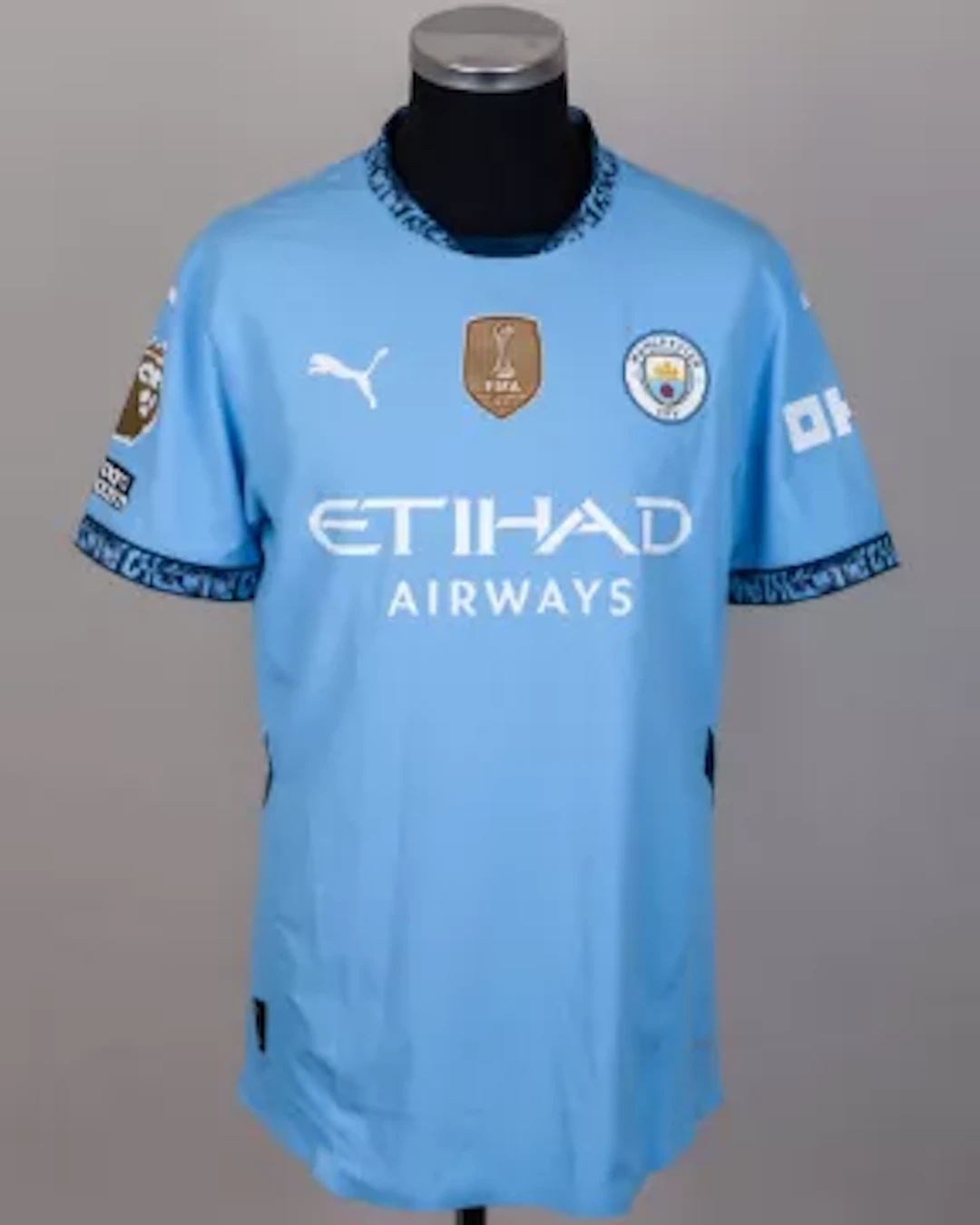 Erling Haaland light blue No.9 Manchester City match-issued short