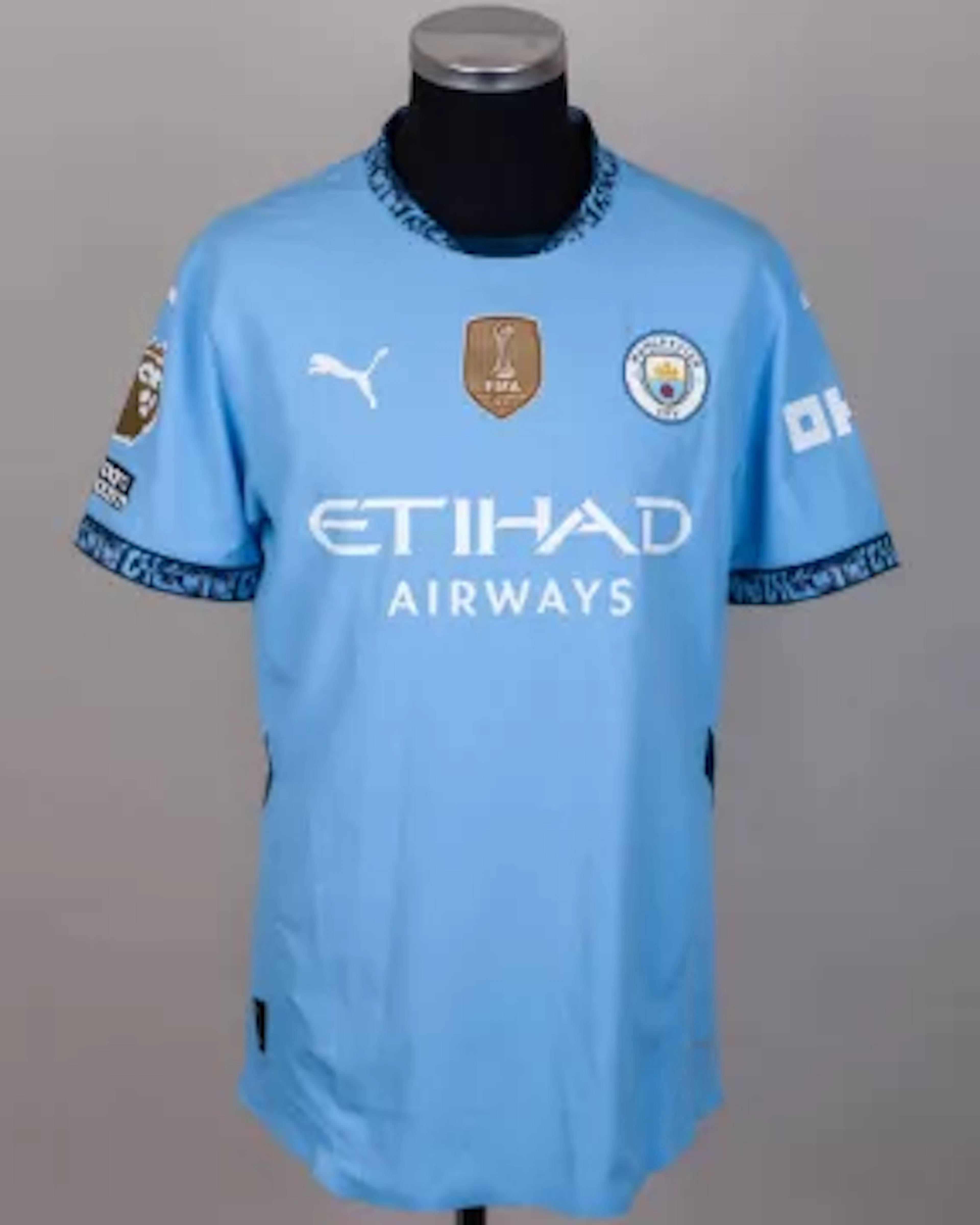 Erling Haaland light blue No.9 Manchester City match-issued short
