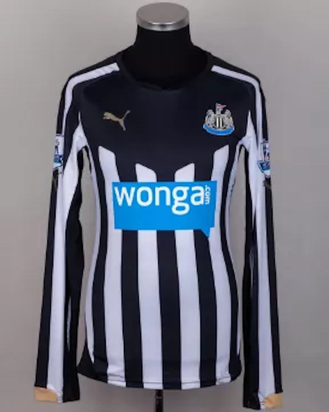 Moussa Sissoko black and white No.7 Newcastle United match prepared