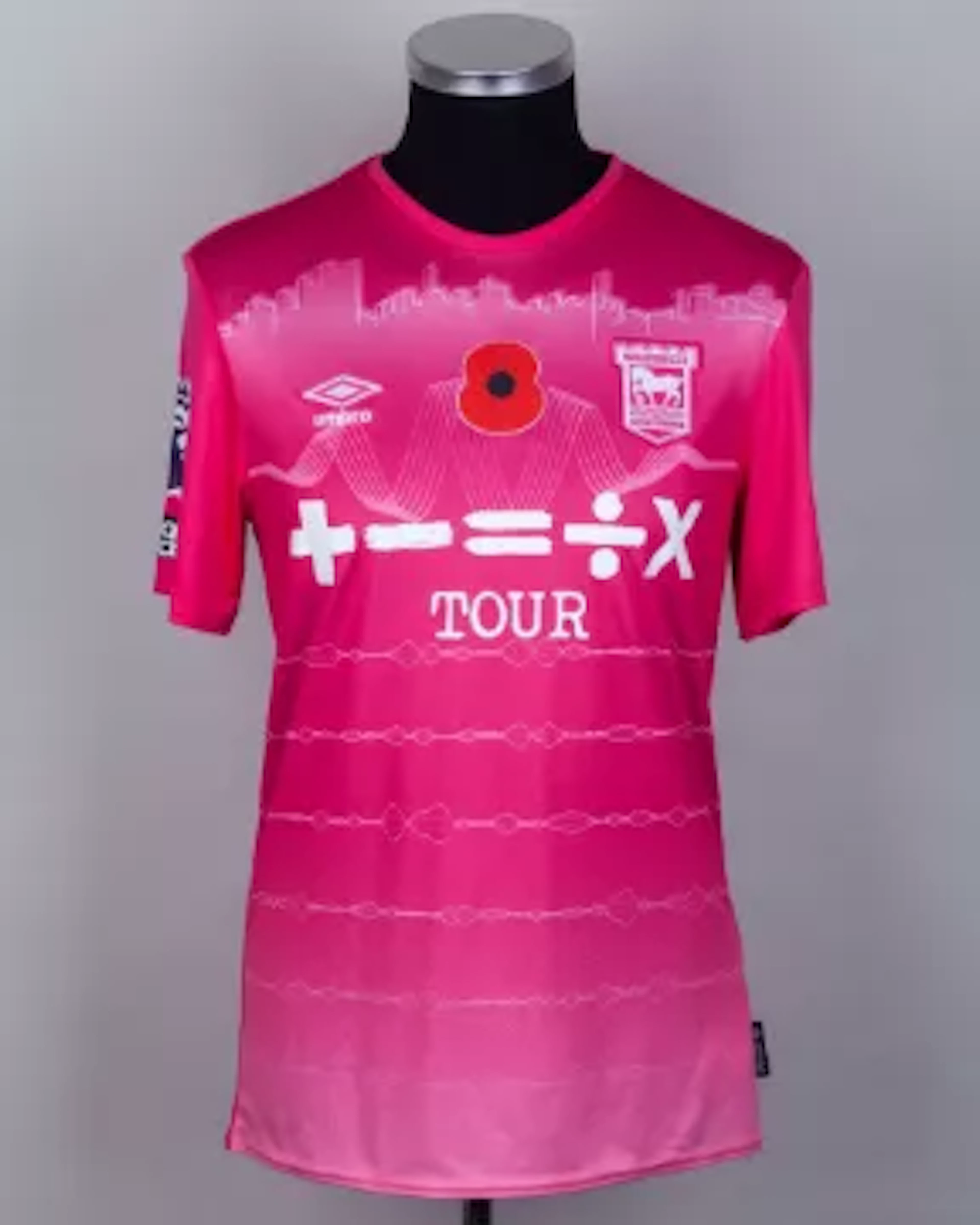Ben Johnson pink No.18 Ipswich Town short-sleeved shirt, 2024-25