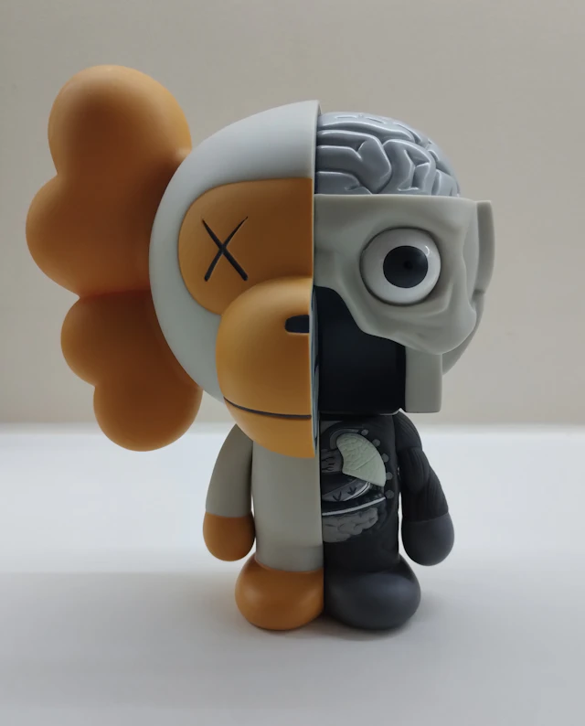 KAWS - KAWS BAPE figurine en vinyle Baby Milo disséquée White 2011