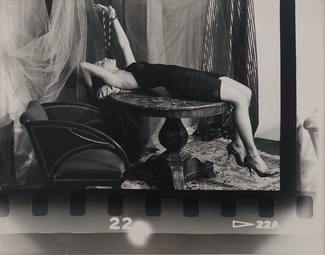 Irina IONESCO : Muse posant, Tirage argentique original