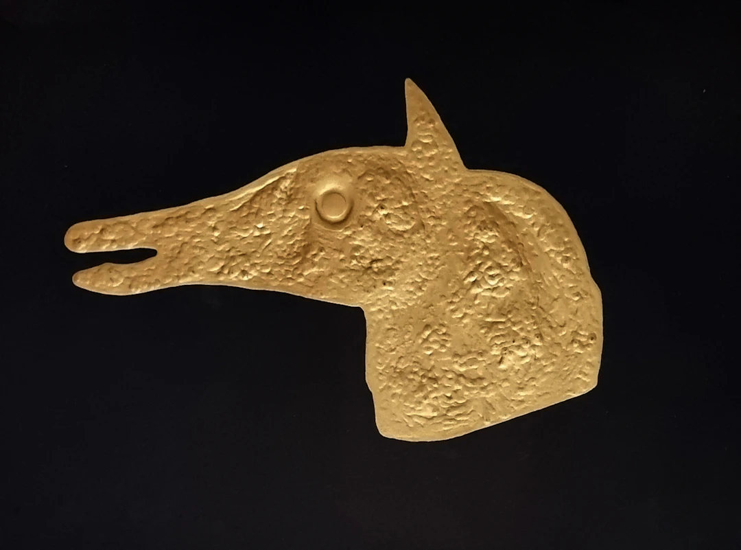 Georges Braque (d’après), Aréion, gravure gaufrée feuille d’or, 1971