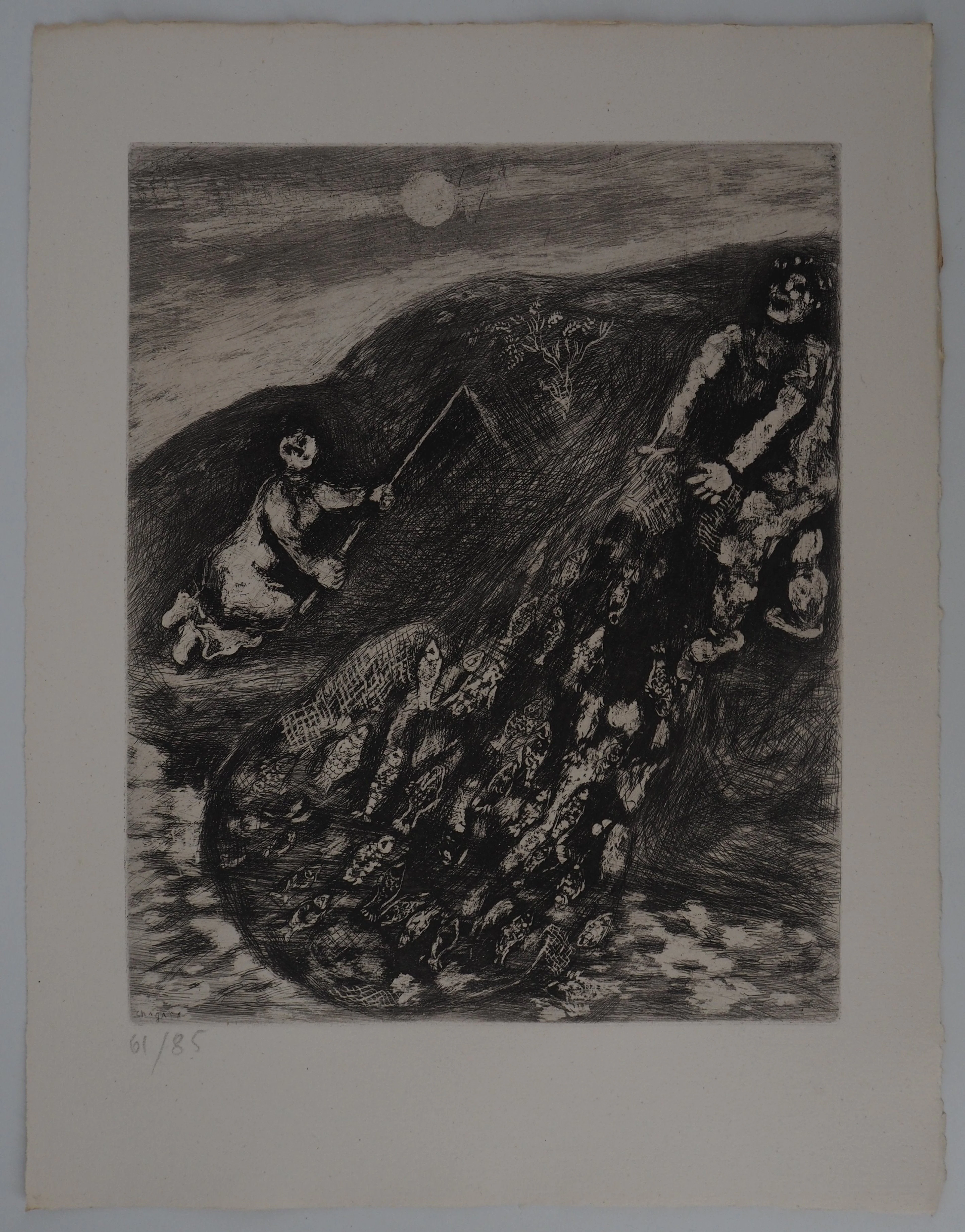 Marc CHAGALL : Marins, La pêche au filet, Gravure originale signée